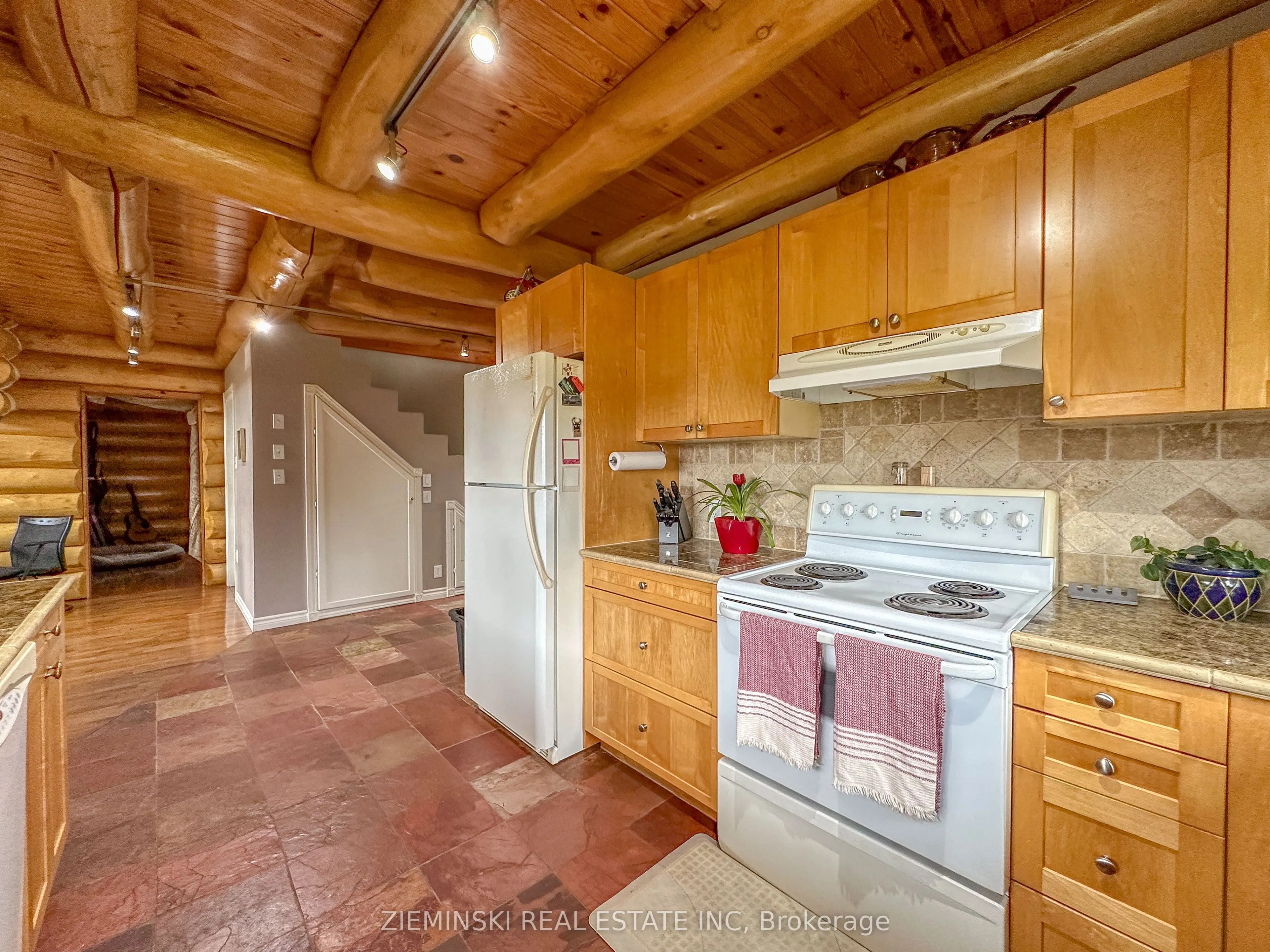 4621 Frederick House Lake Road