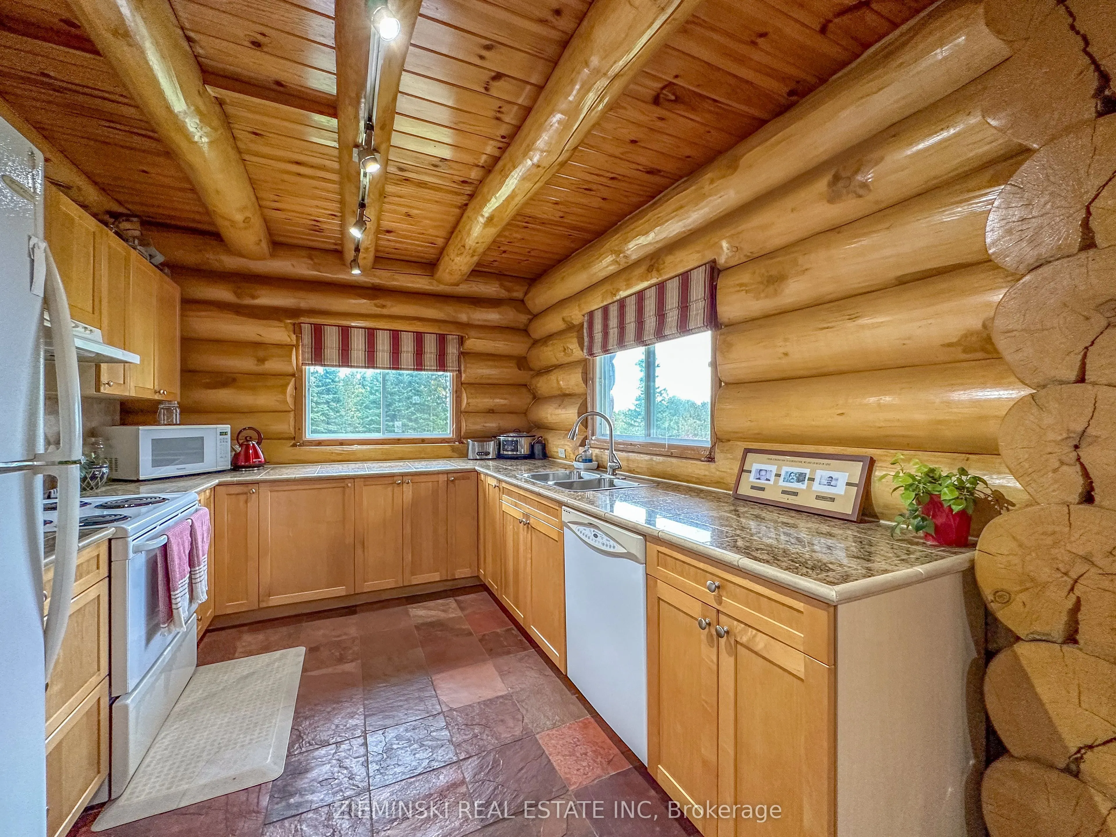 4621 Frederick House Lake Road