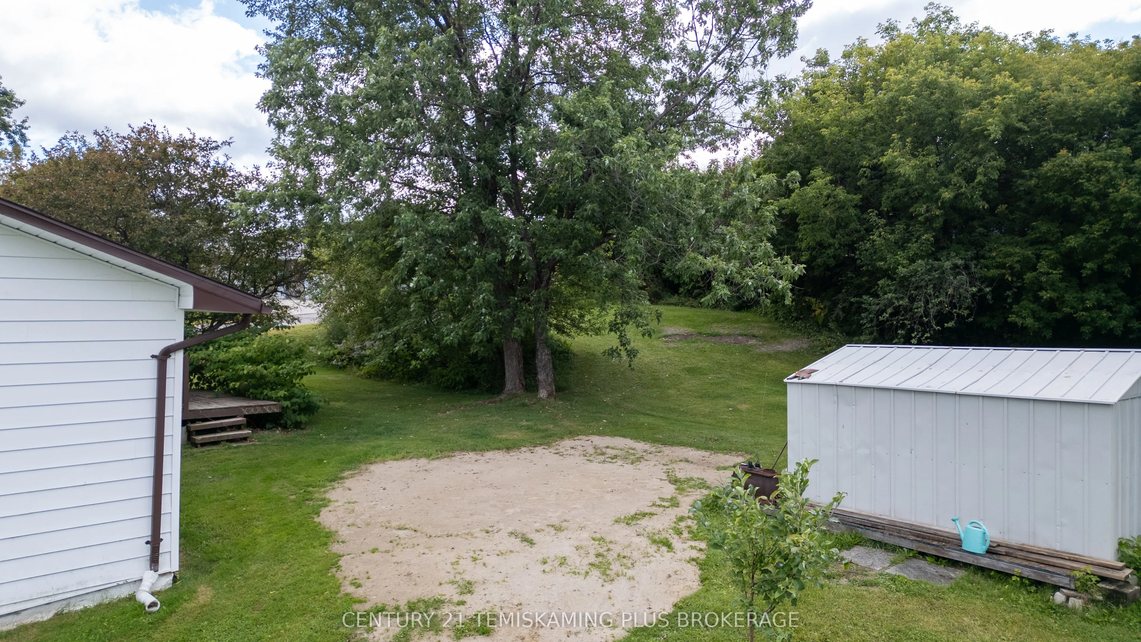 242 Bruce Street