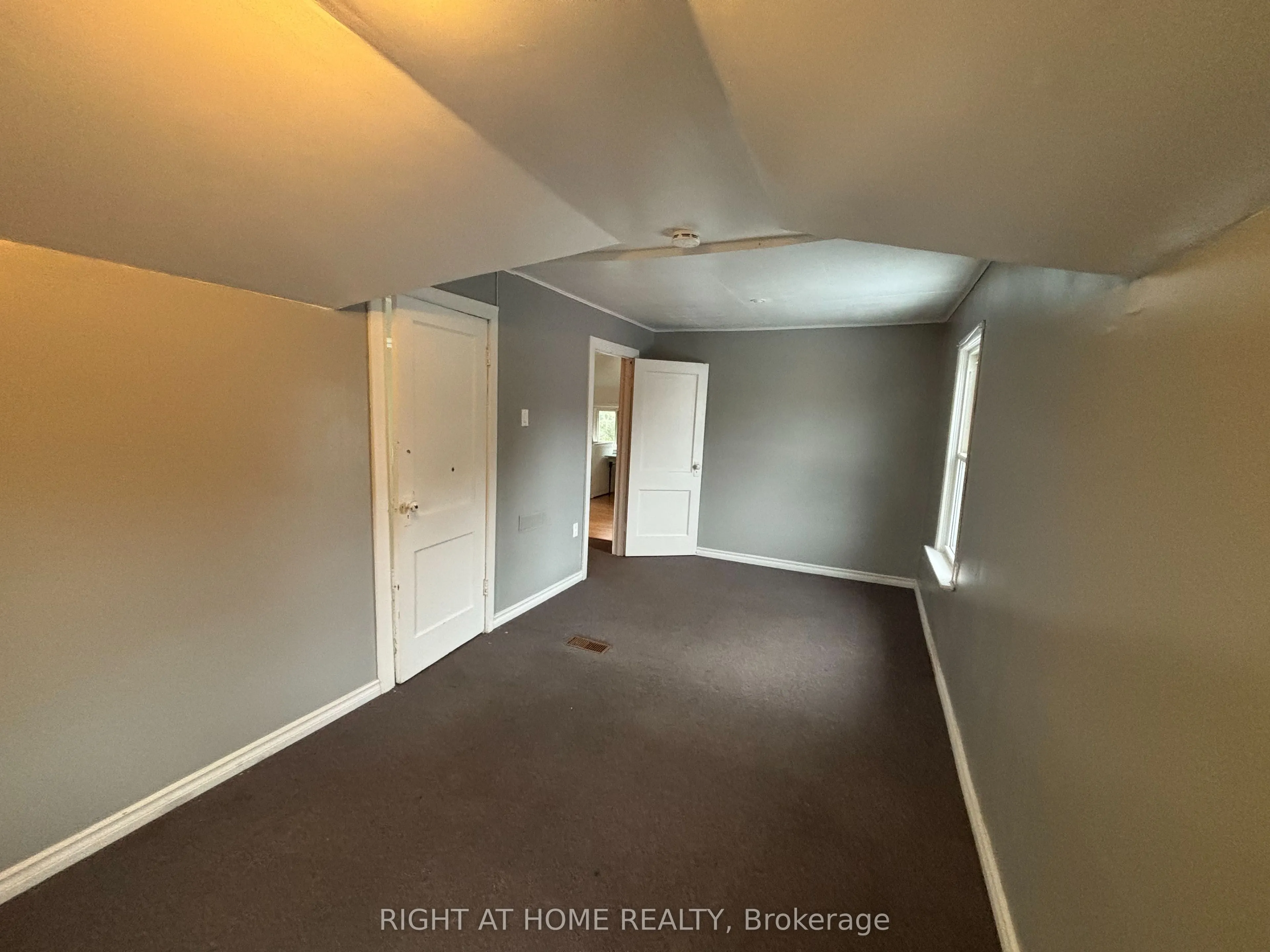 58 Second Street E