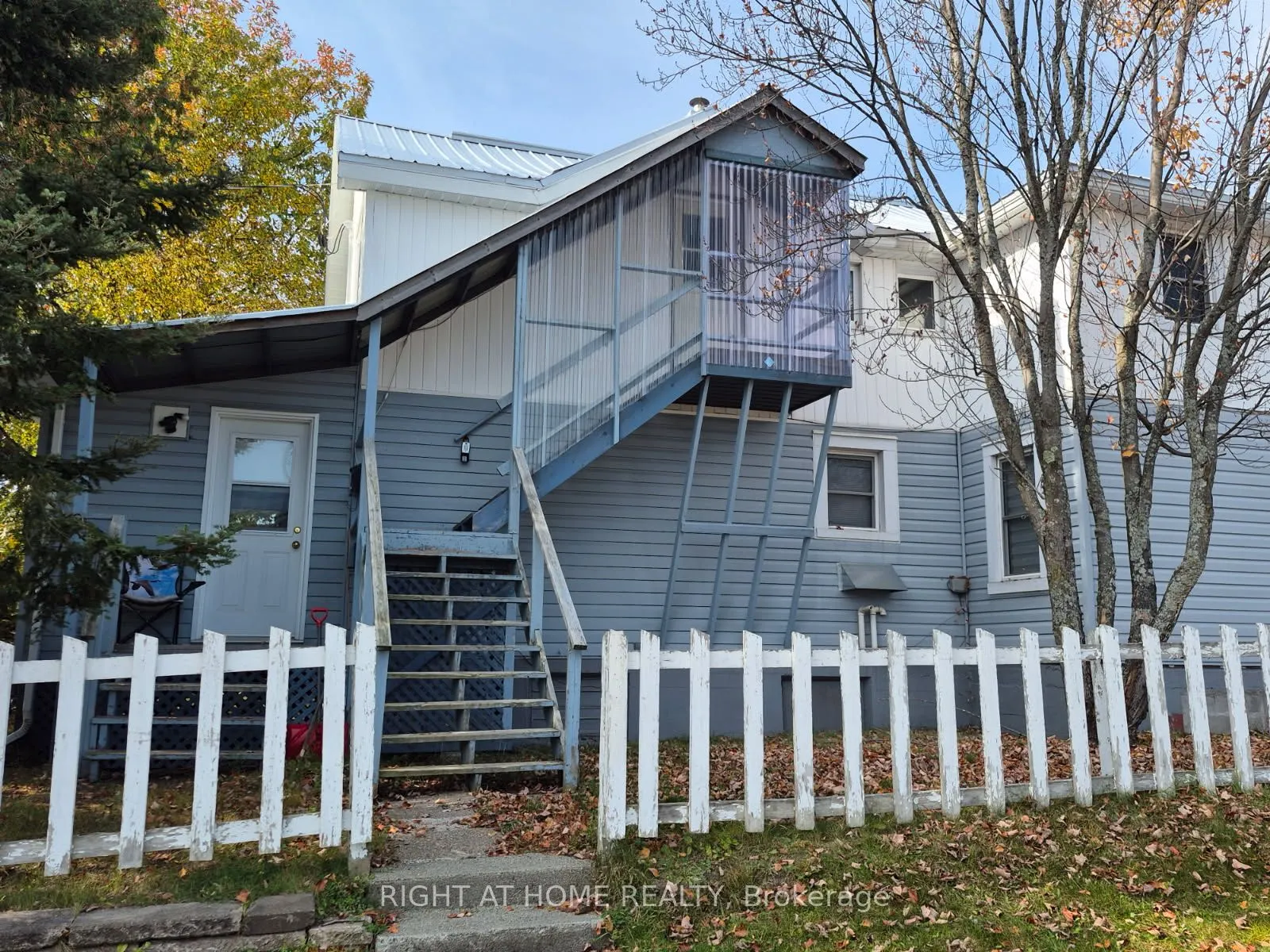 58 Second Street E