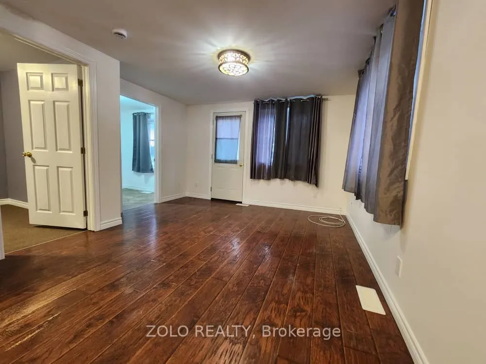 26 Allen Avenue