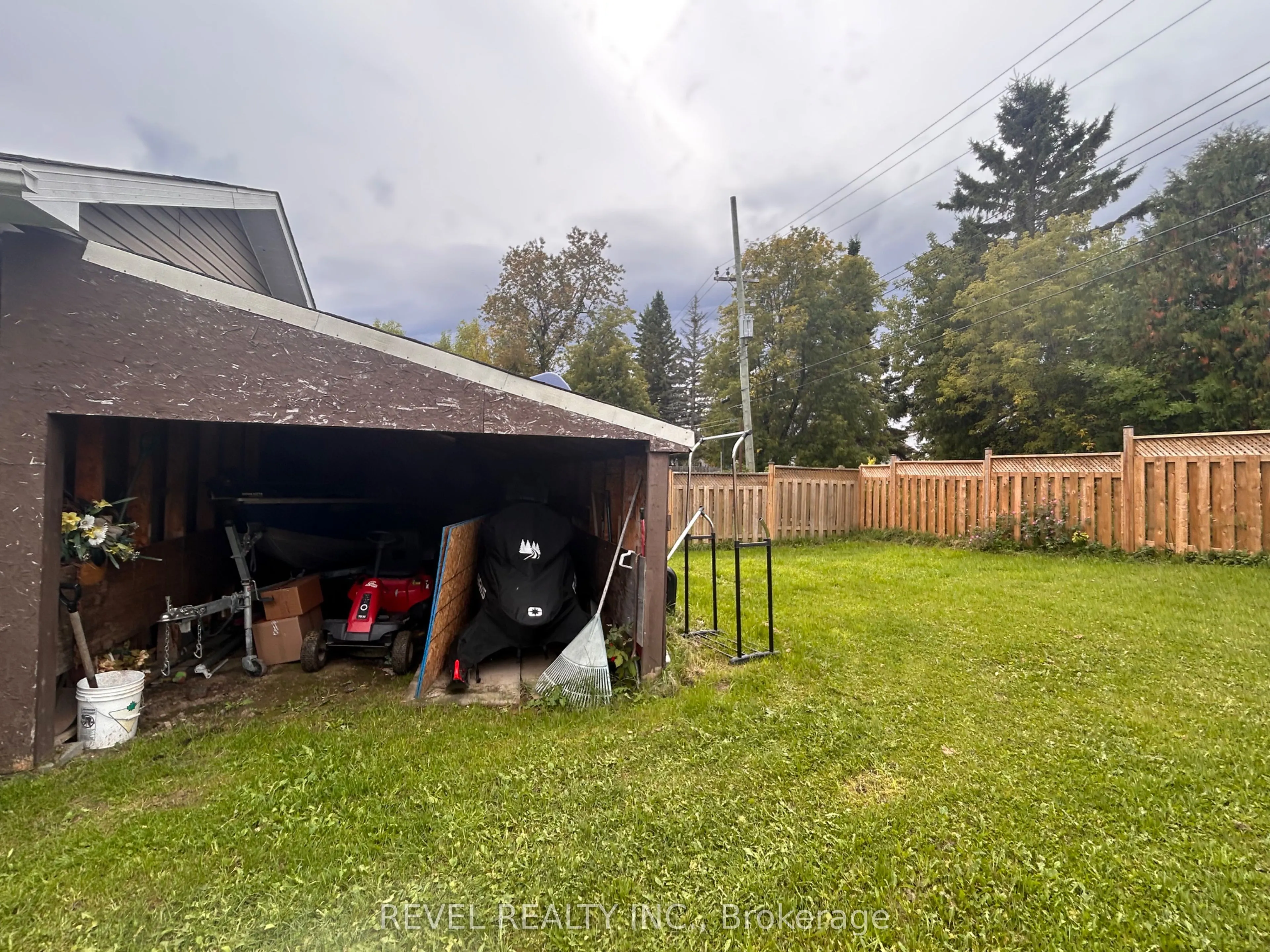 303 Fourth Avenue