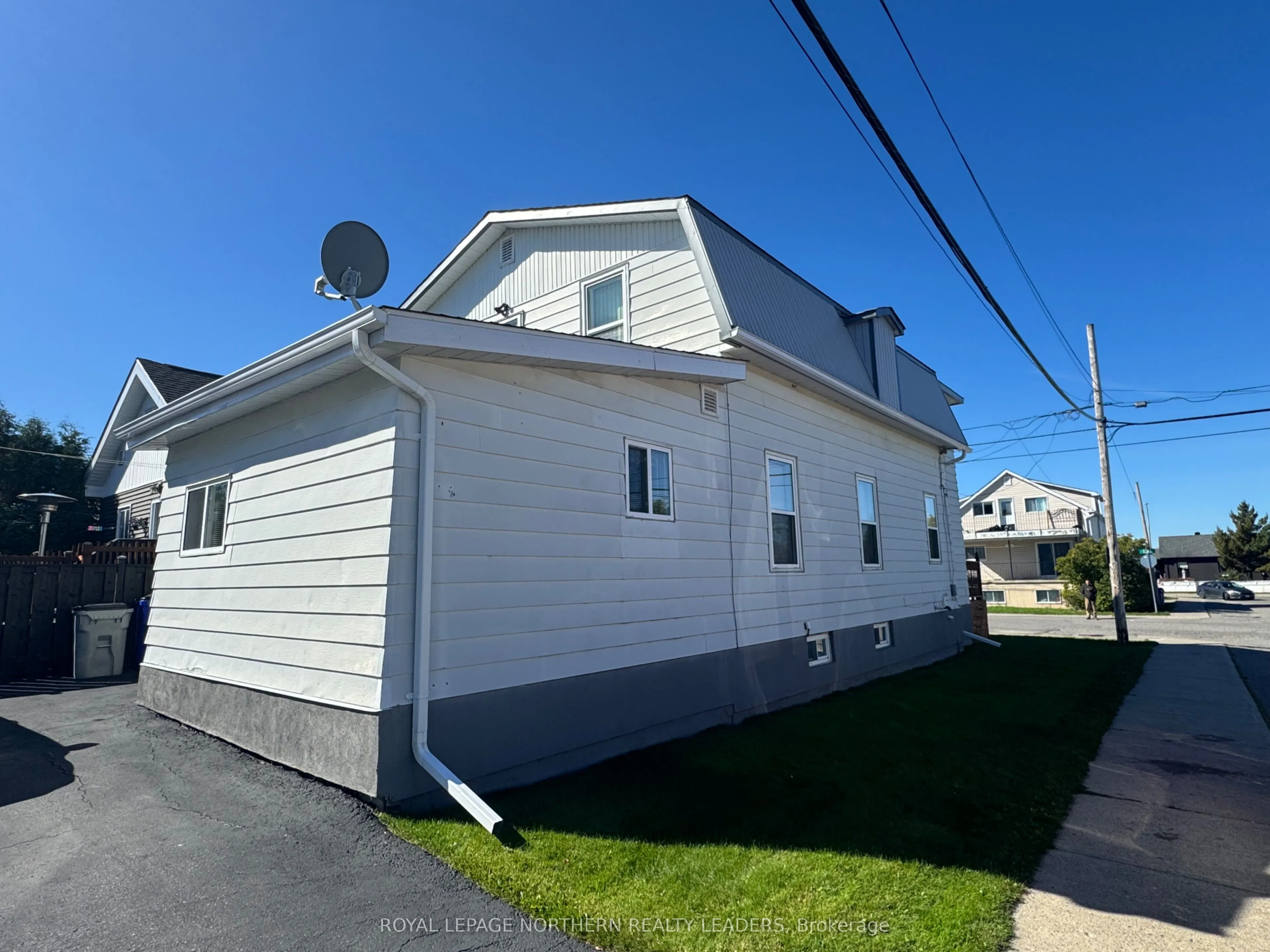 192 Elm Street N