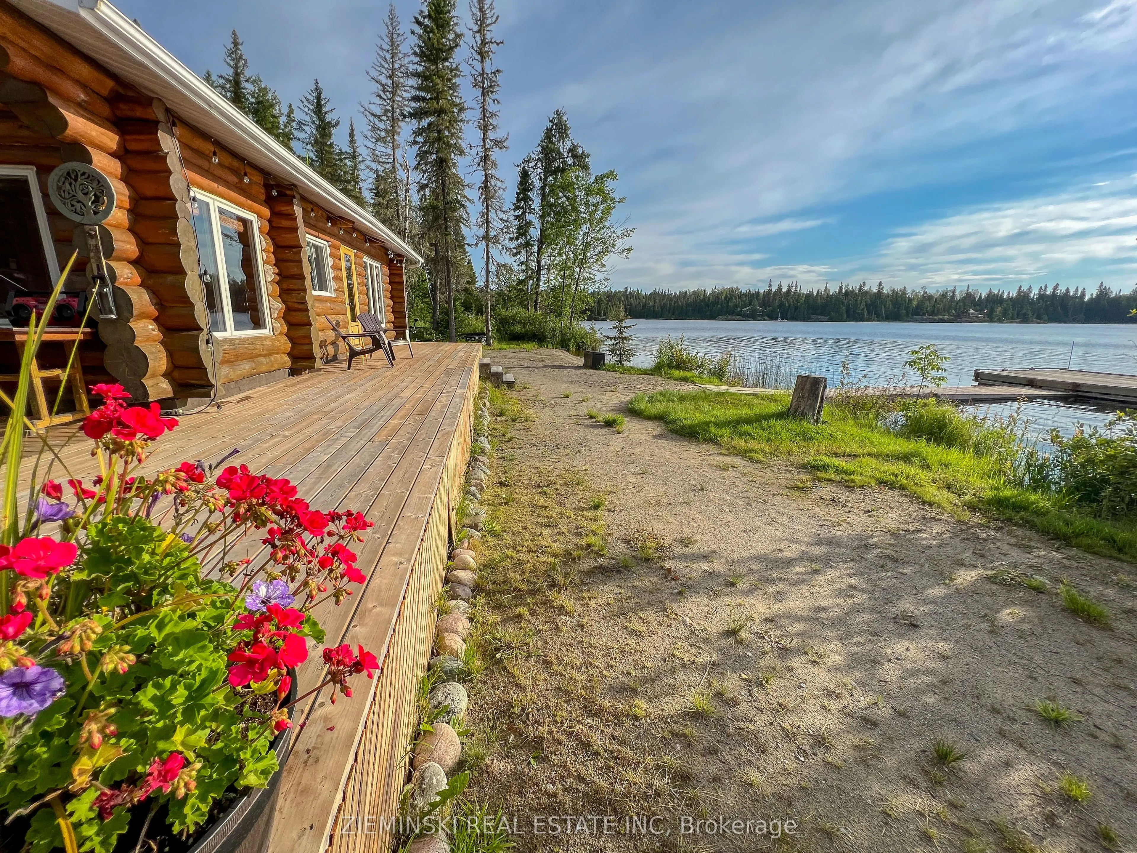 200 Strada Paradise Road