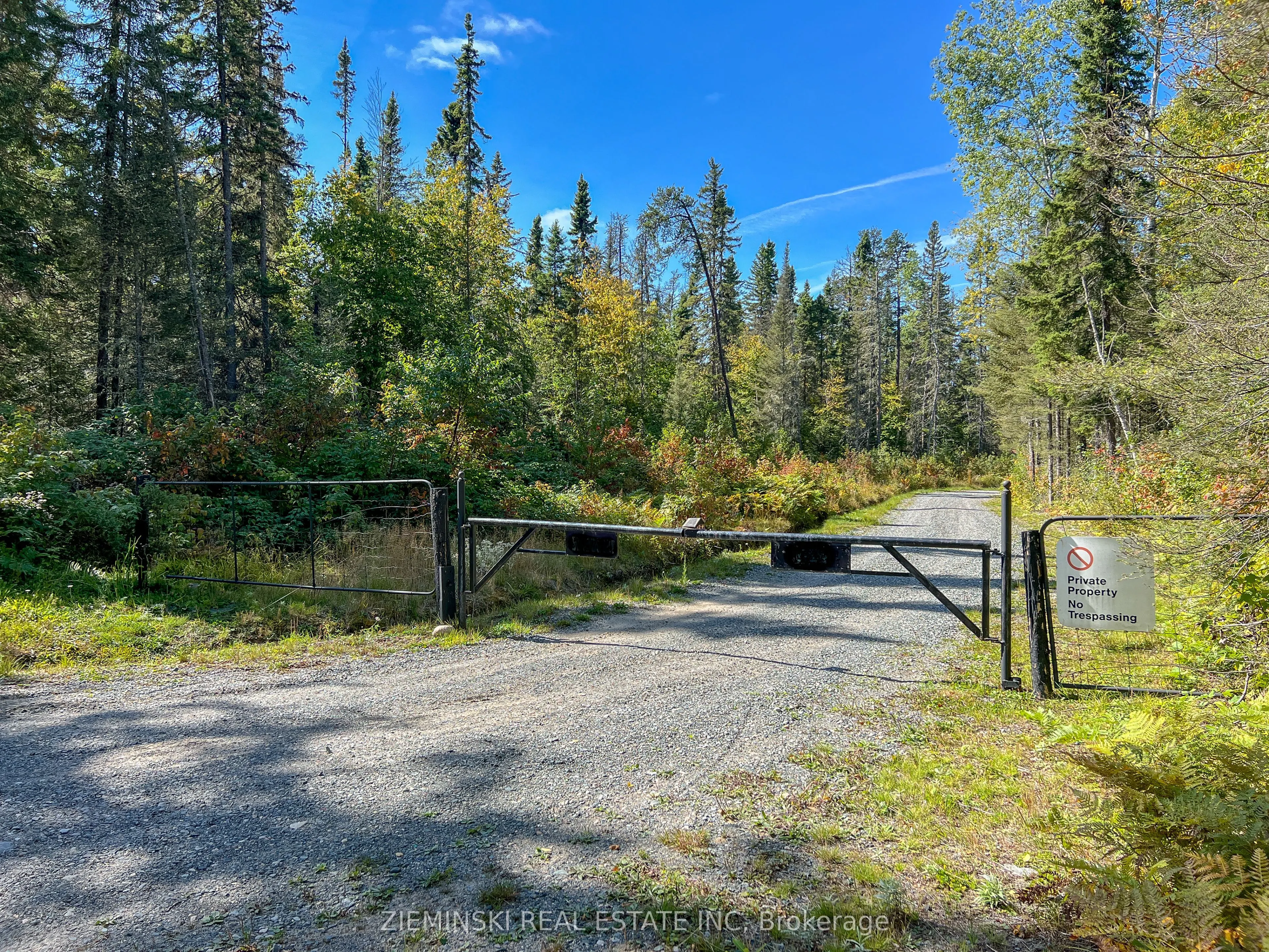 200 Strada Paradise Road