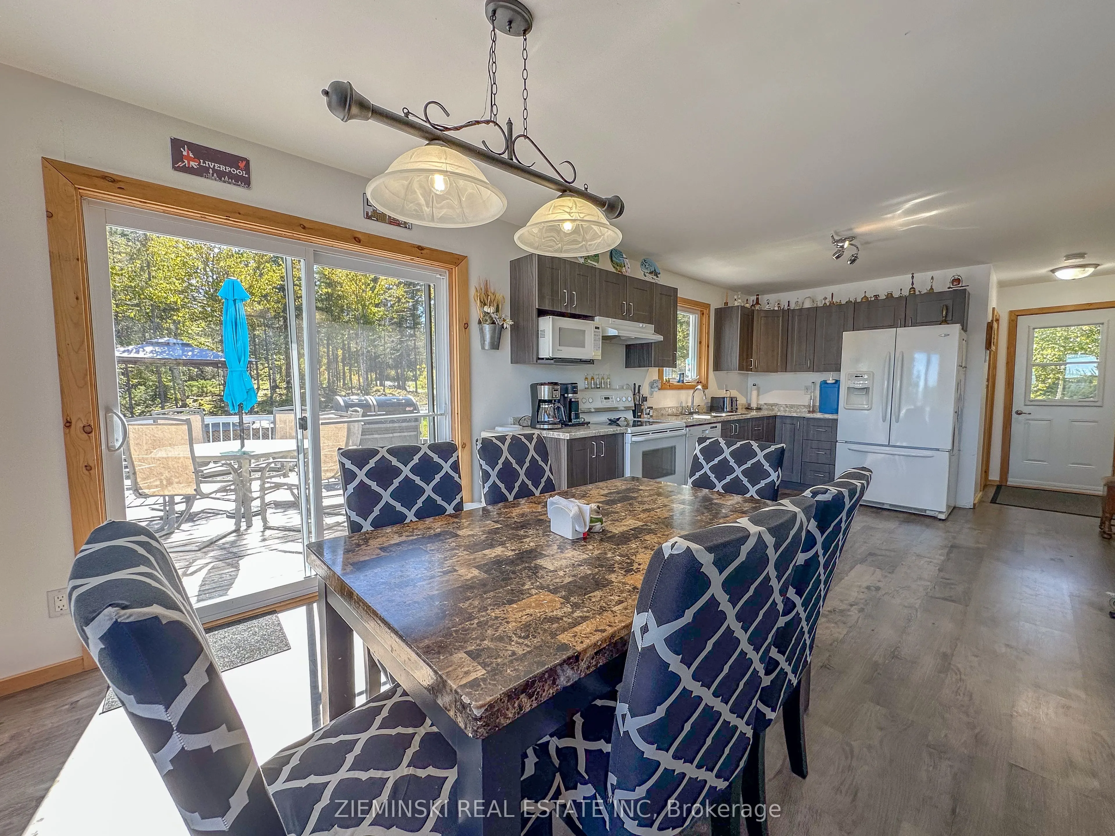 200 Strada Paradise Road