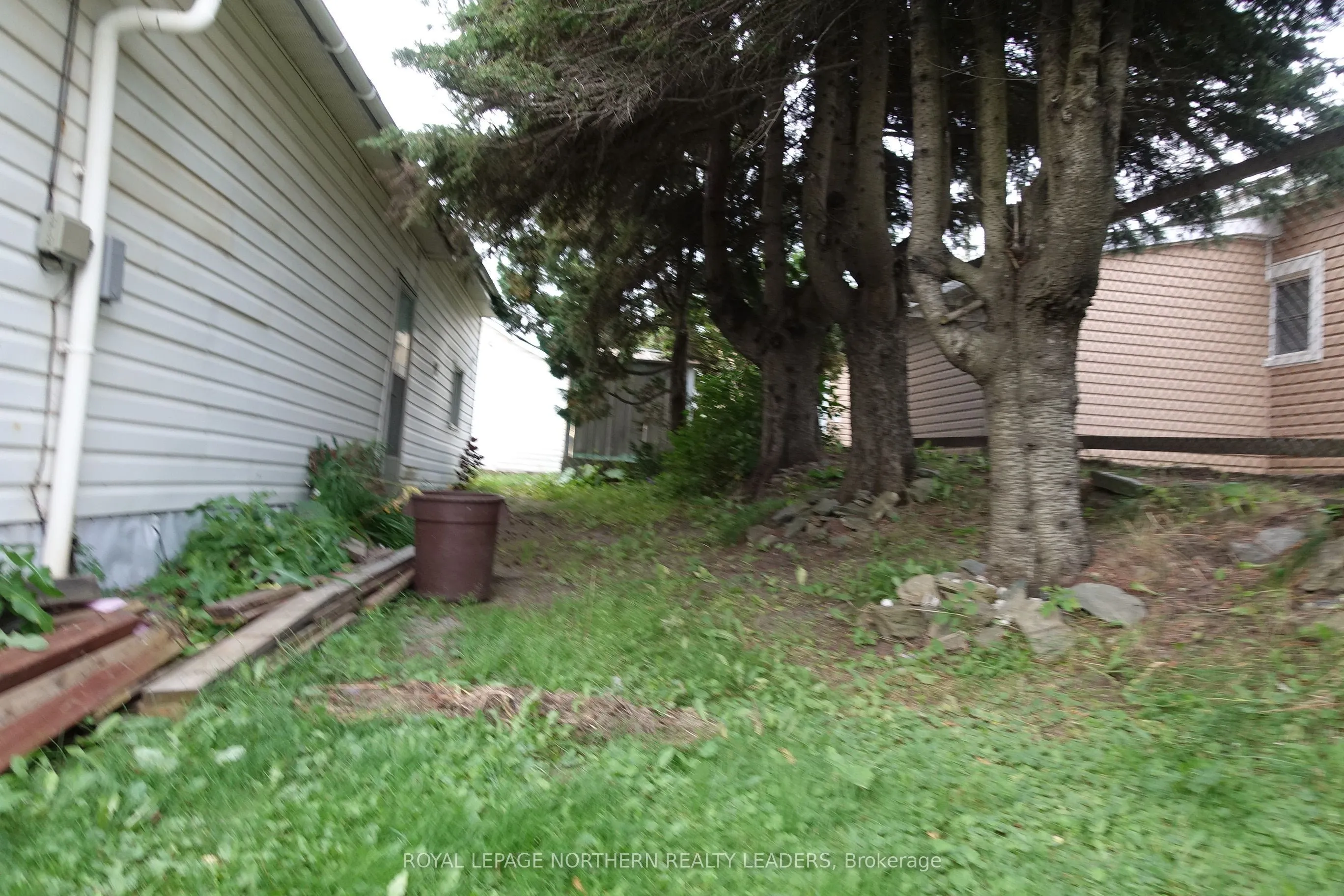50 LIONCREST Lane