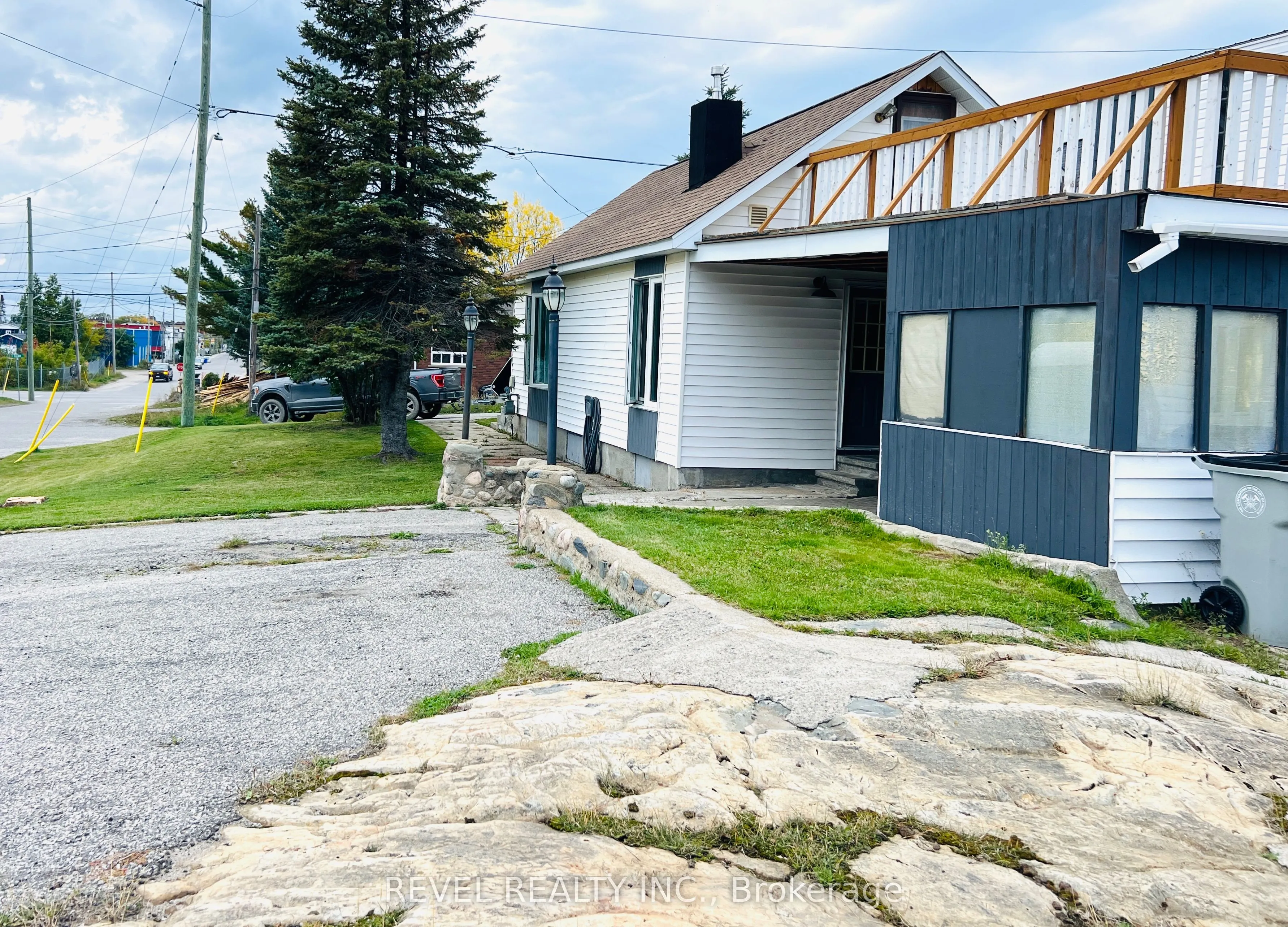 246 Laidlaw Street