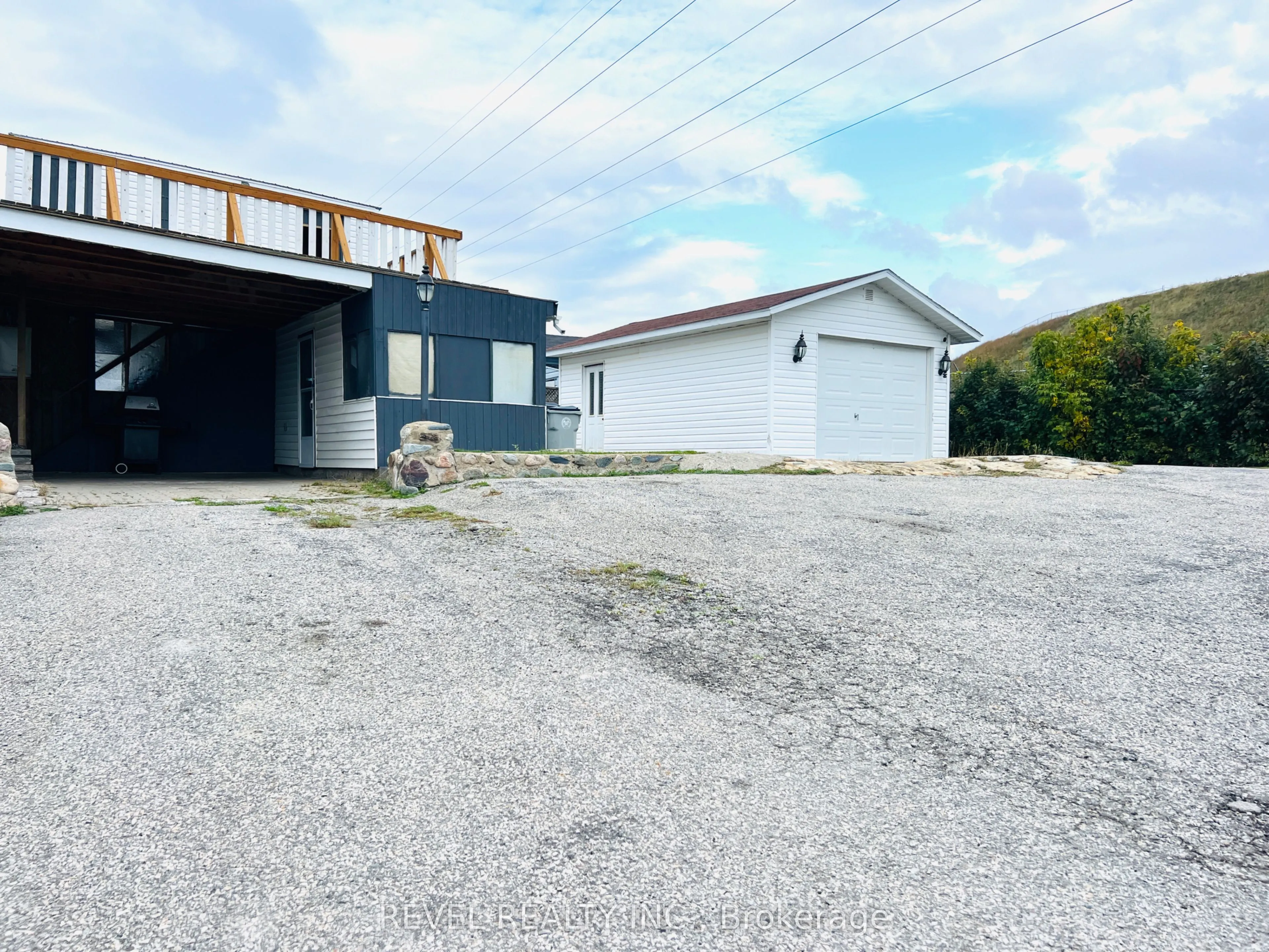 246 Laidlaw Street
