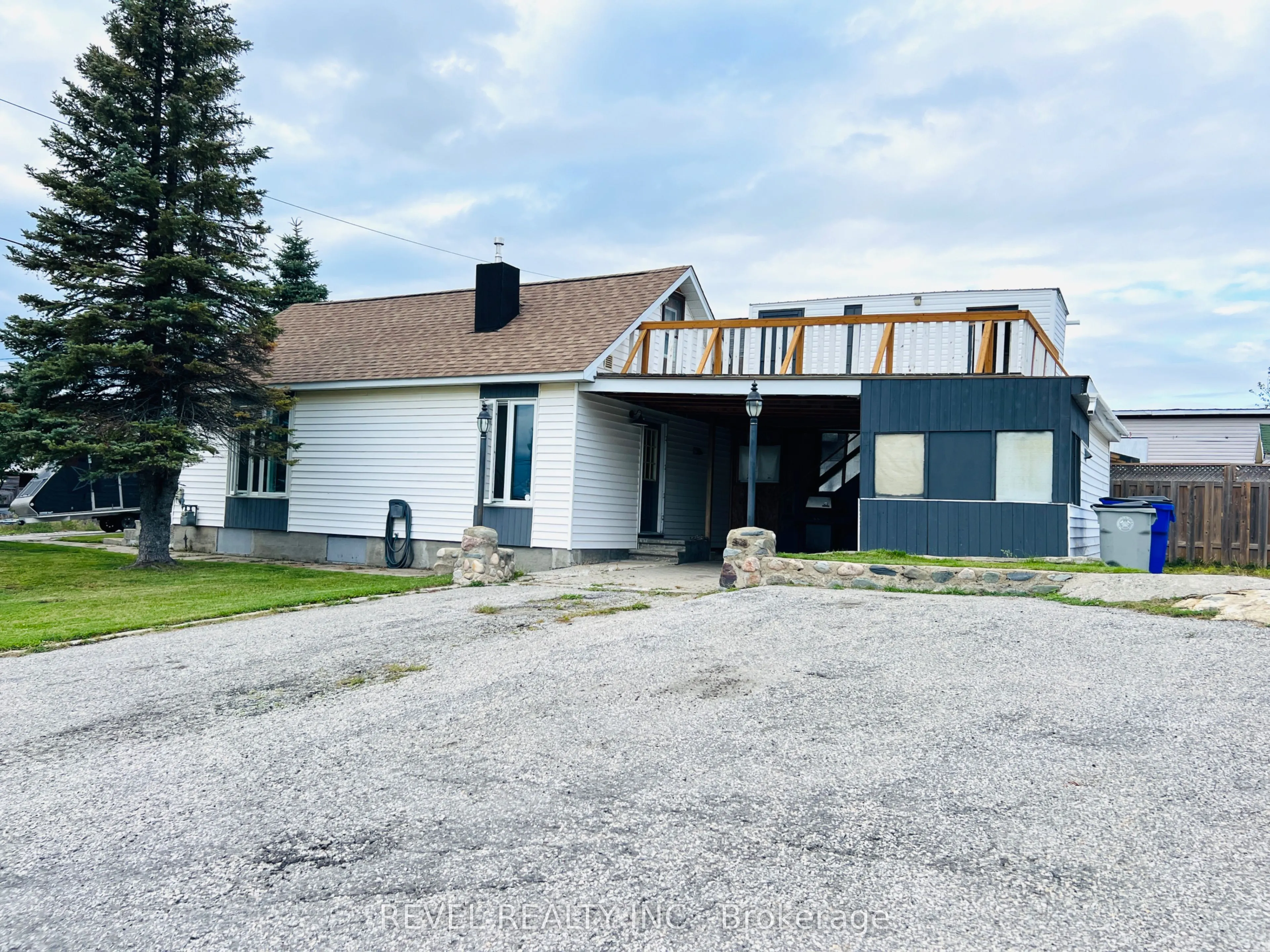 246 Laidlaw Street