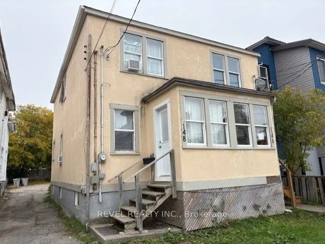 146-148 Cedar Street N