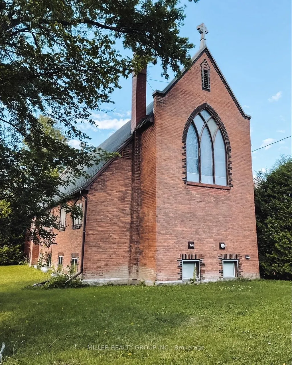 160 Whitewood Avenue