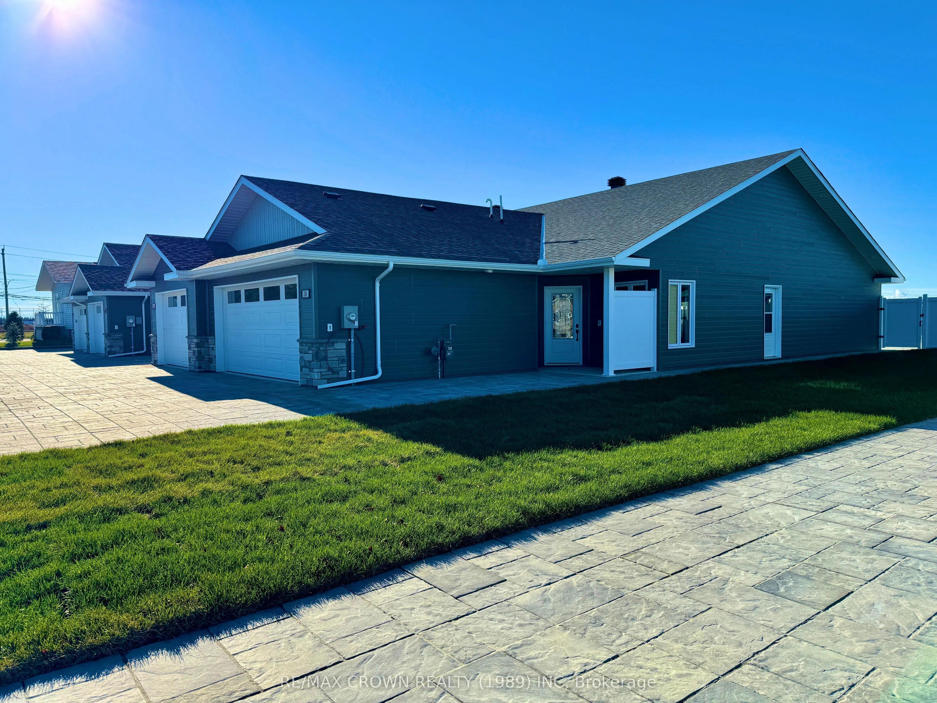 18 Golf Street