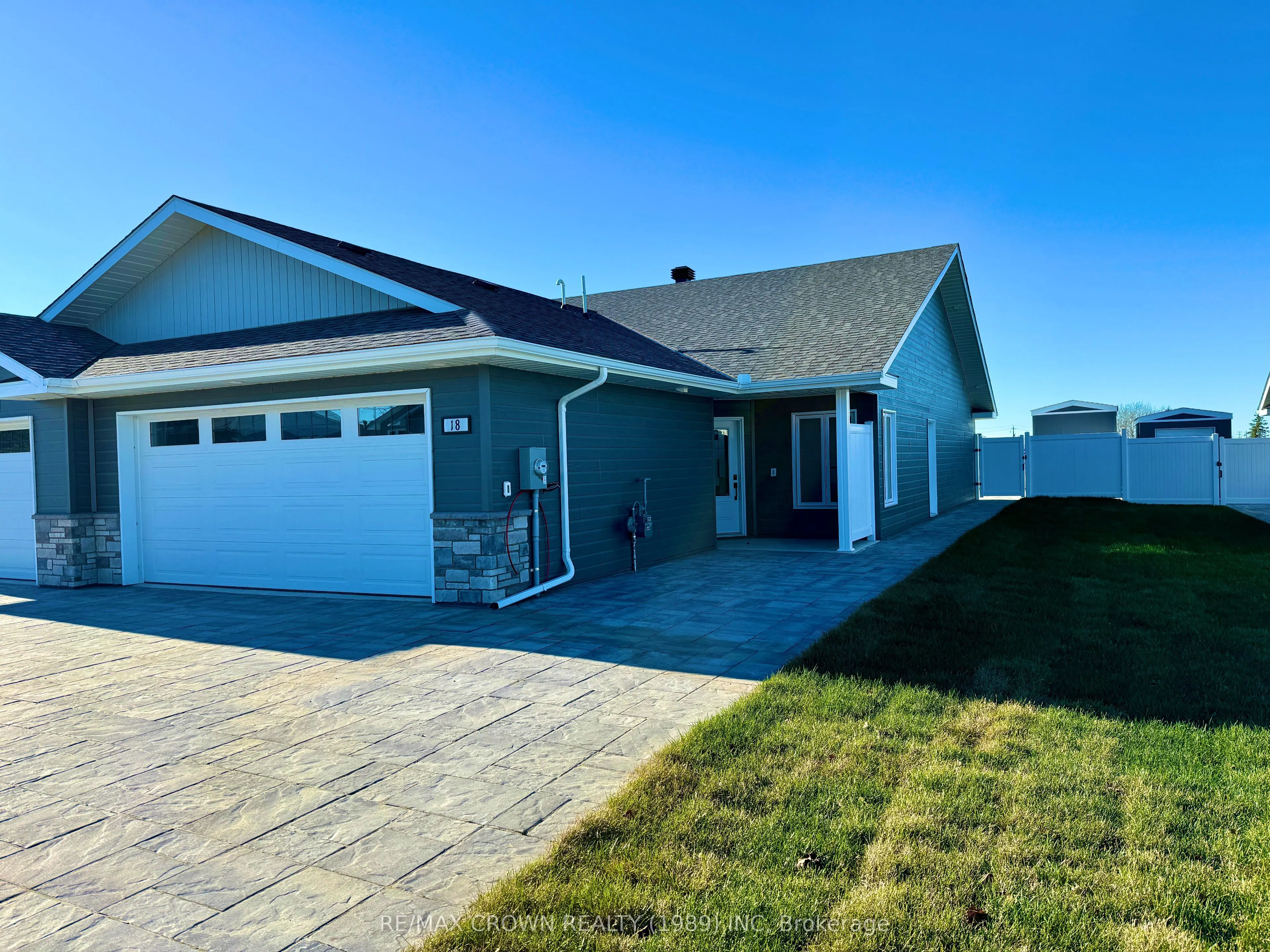 18 Golf Street