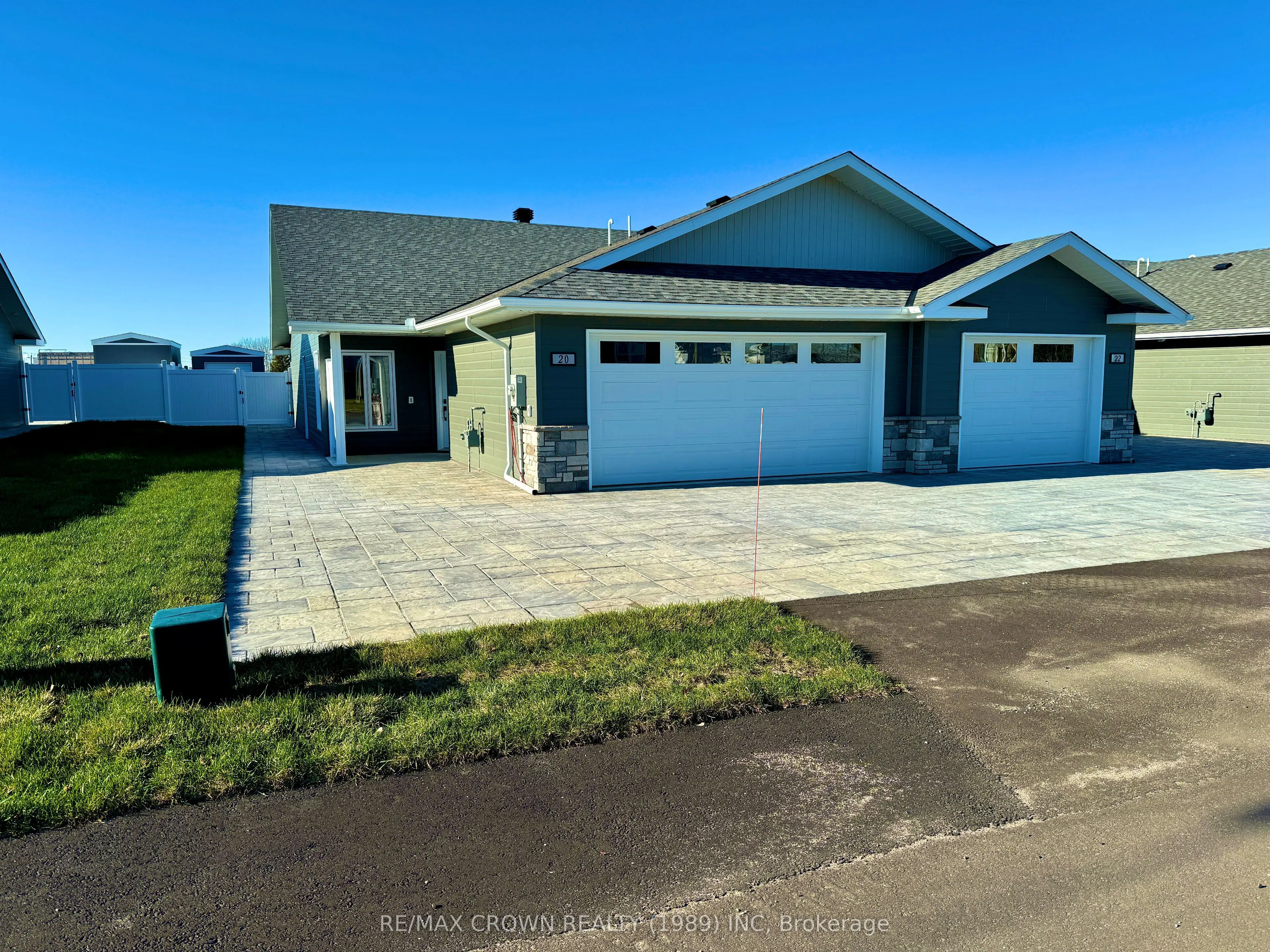 20 Golf Street
