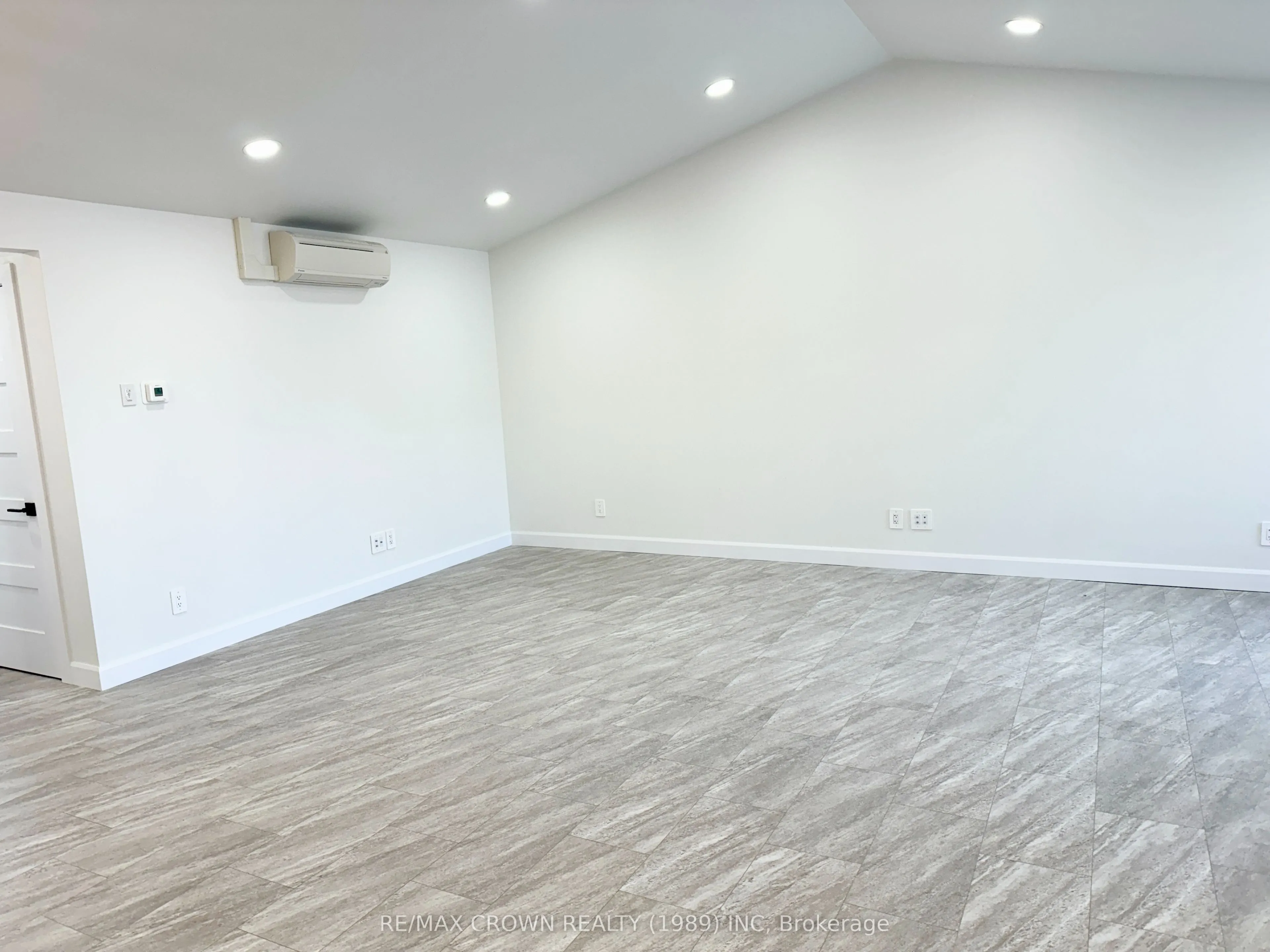 22 Golf Street