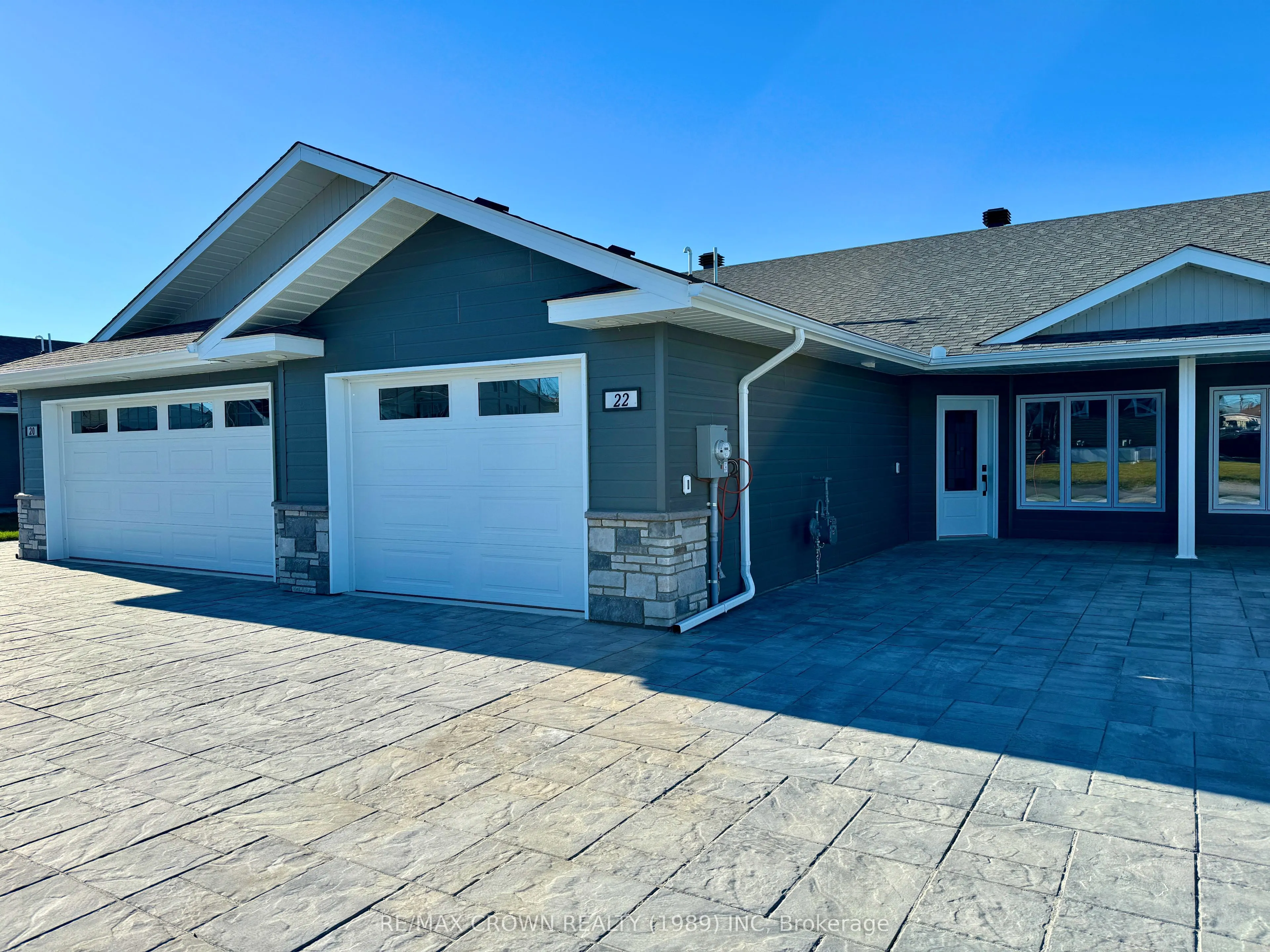 22 Golf Street