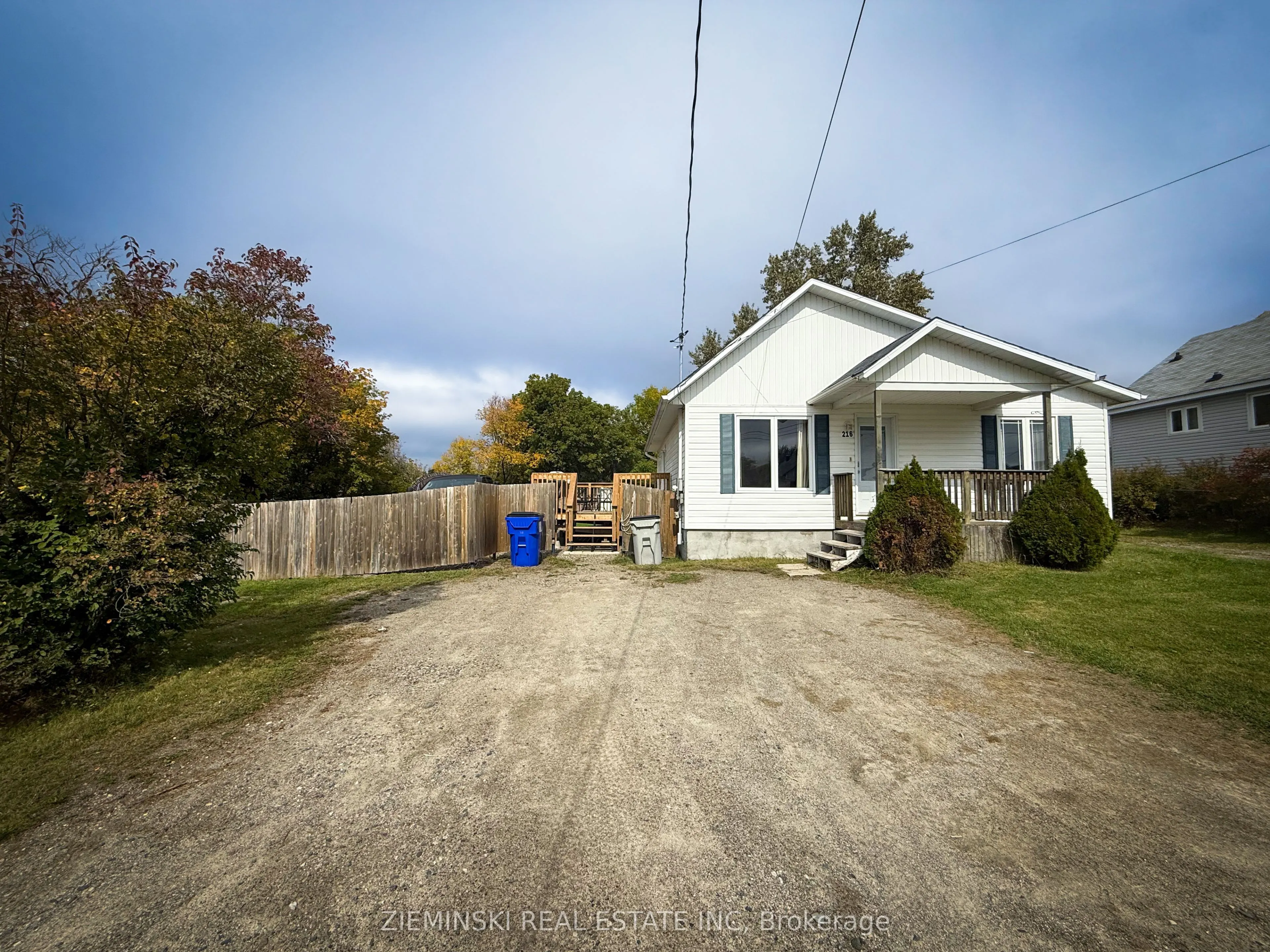216 Powerline Avenue