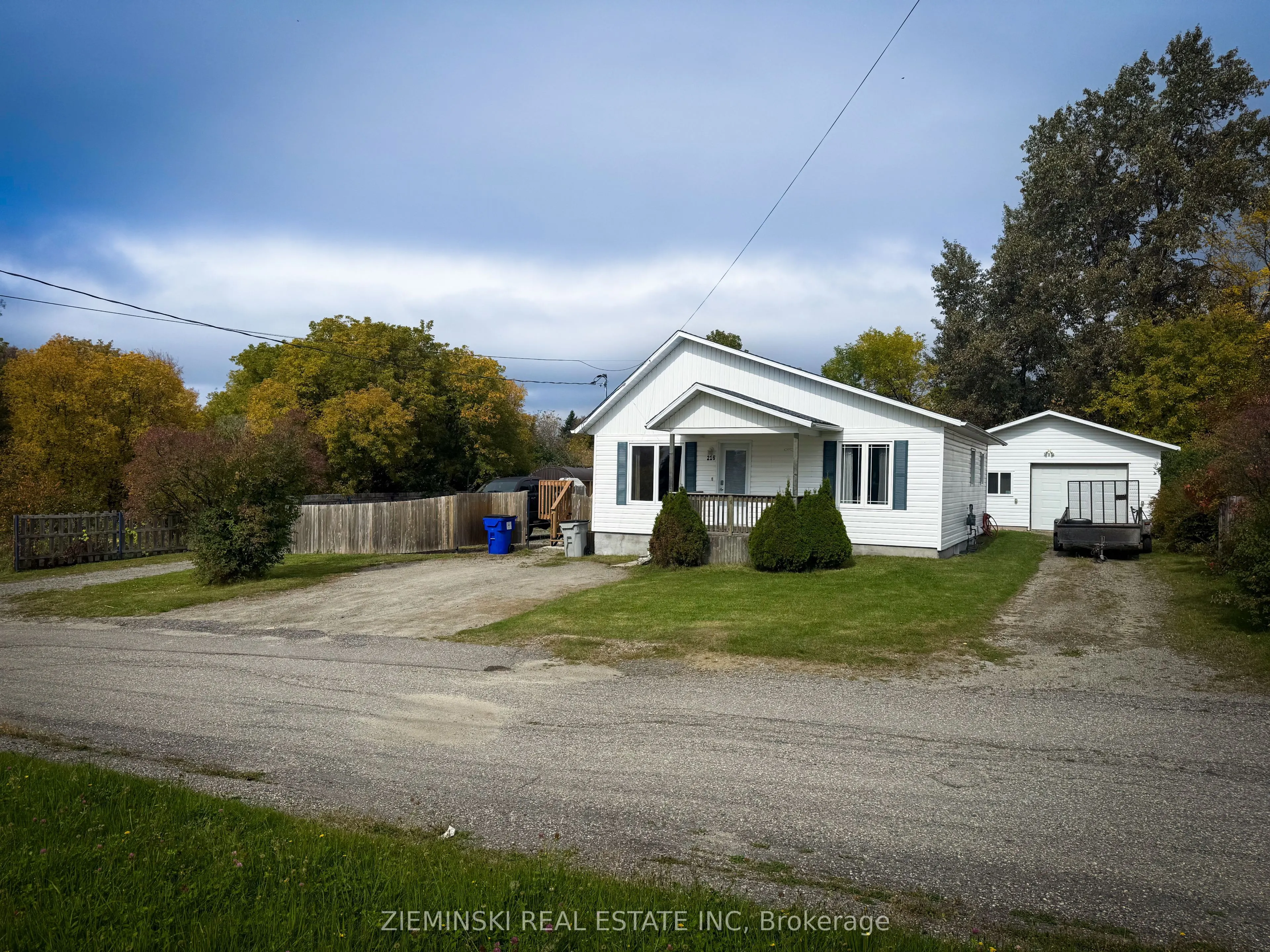 216 Powerline Avenue