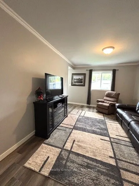19-23 Connaught Avenue
