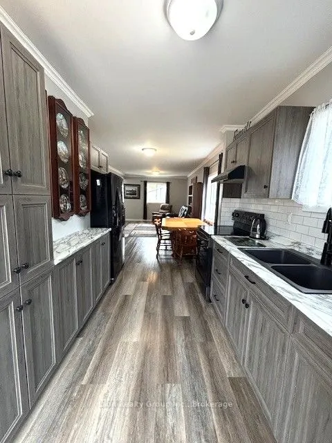 19-23 Connaught Avenue