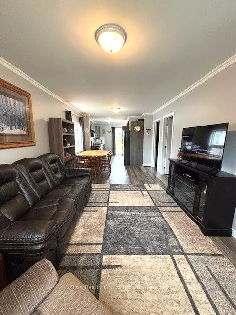 19-23 Connaught Avenue