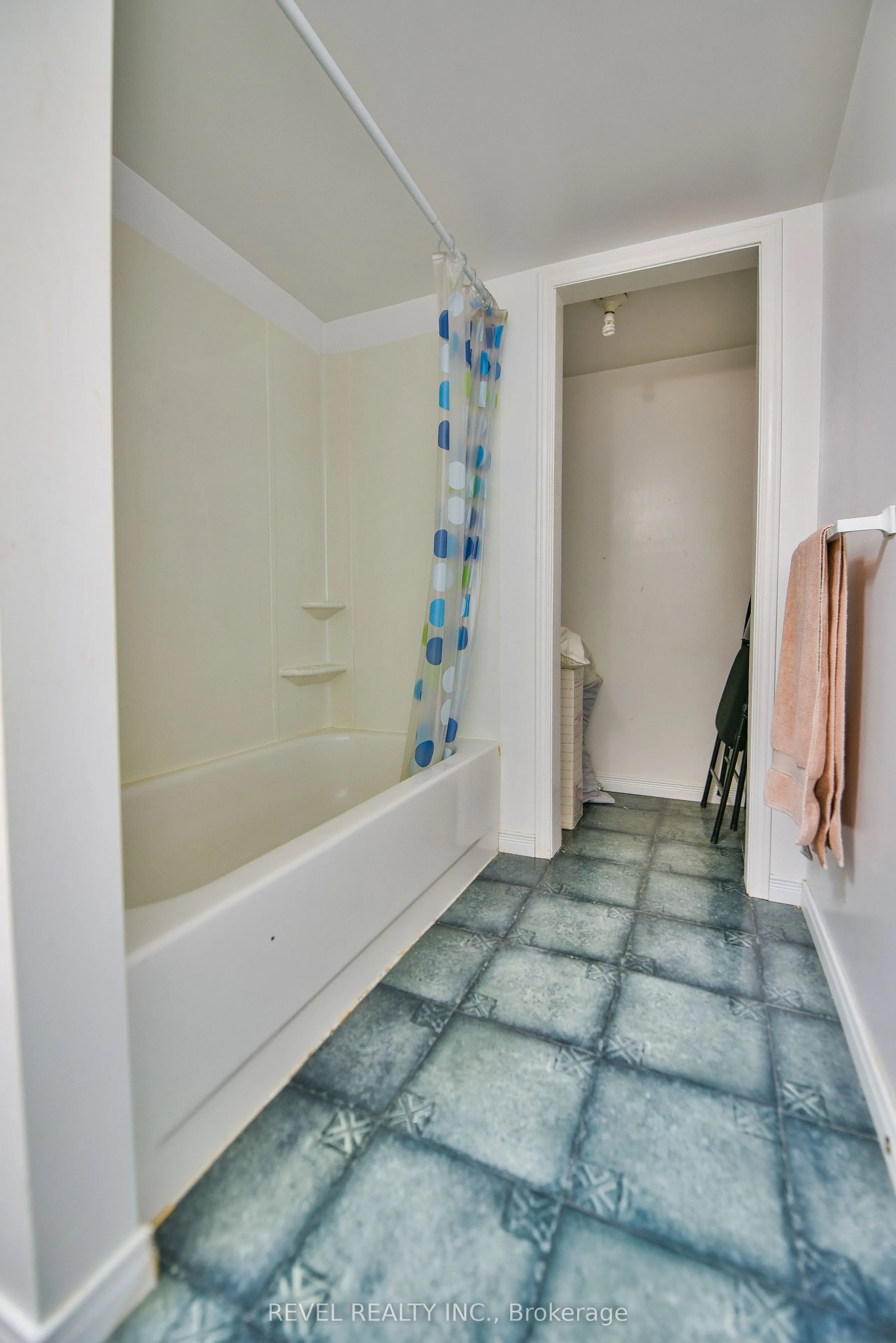 378 Elm Street S
