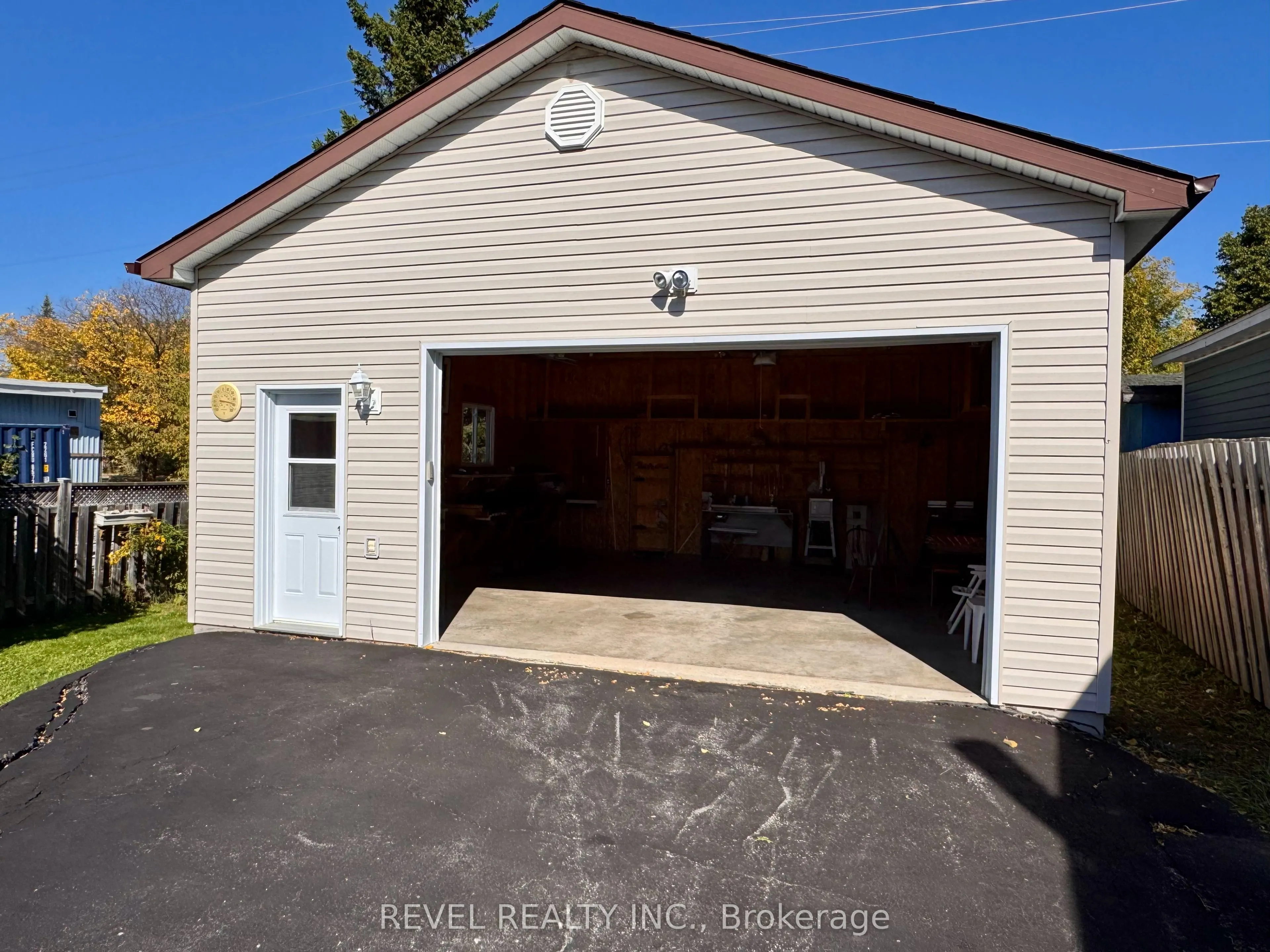 26 Moneta Avenue