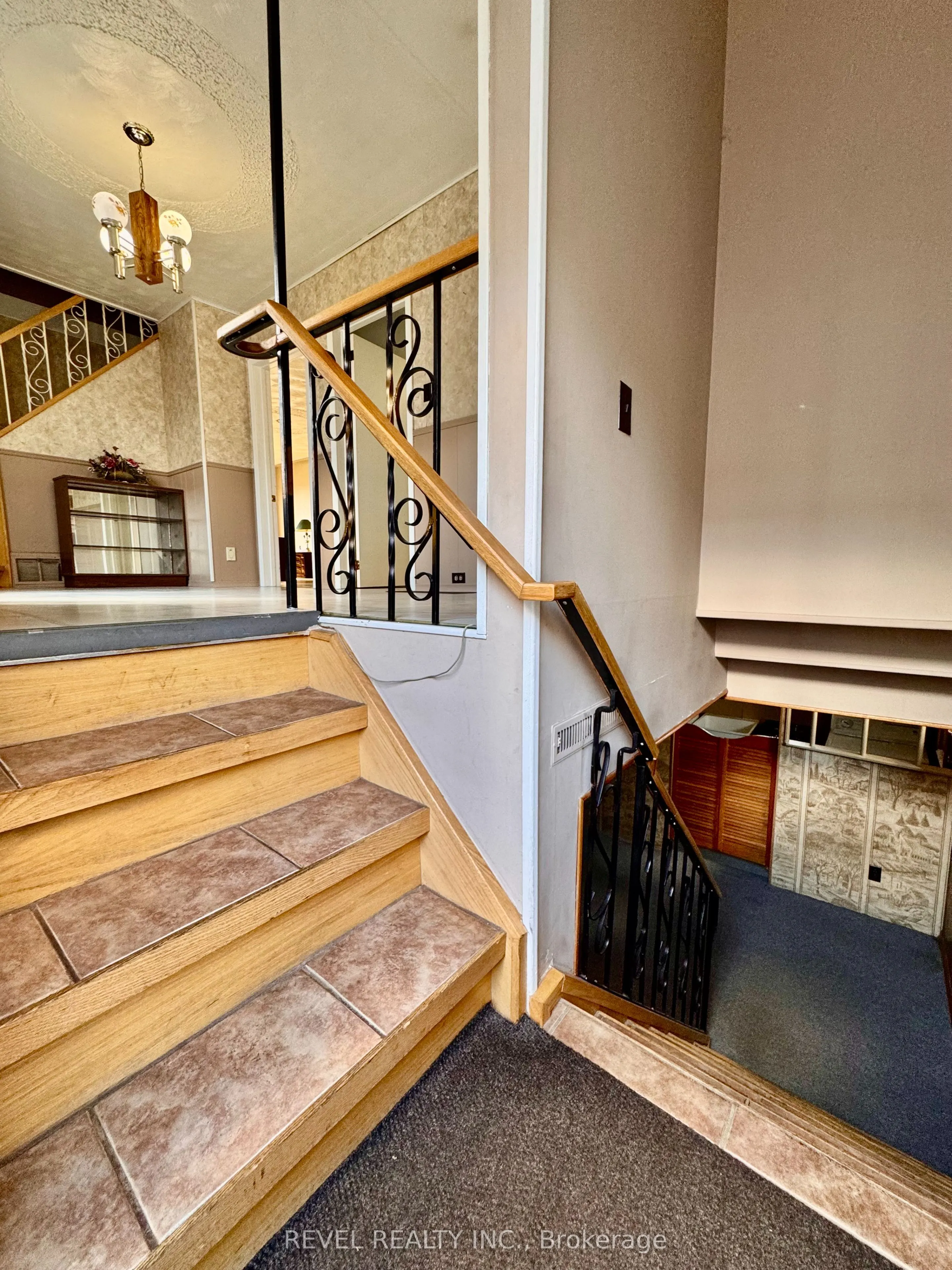 26 Moneta Avenue
