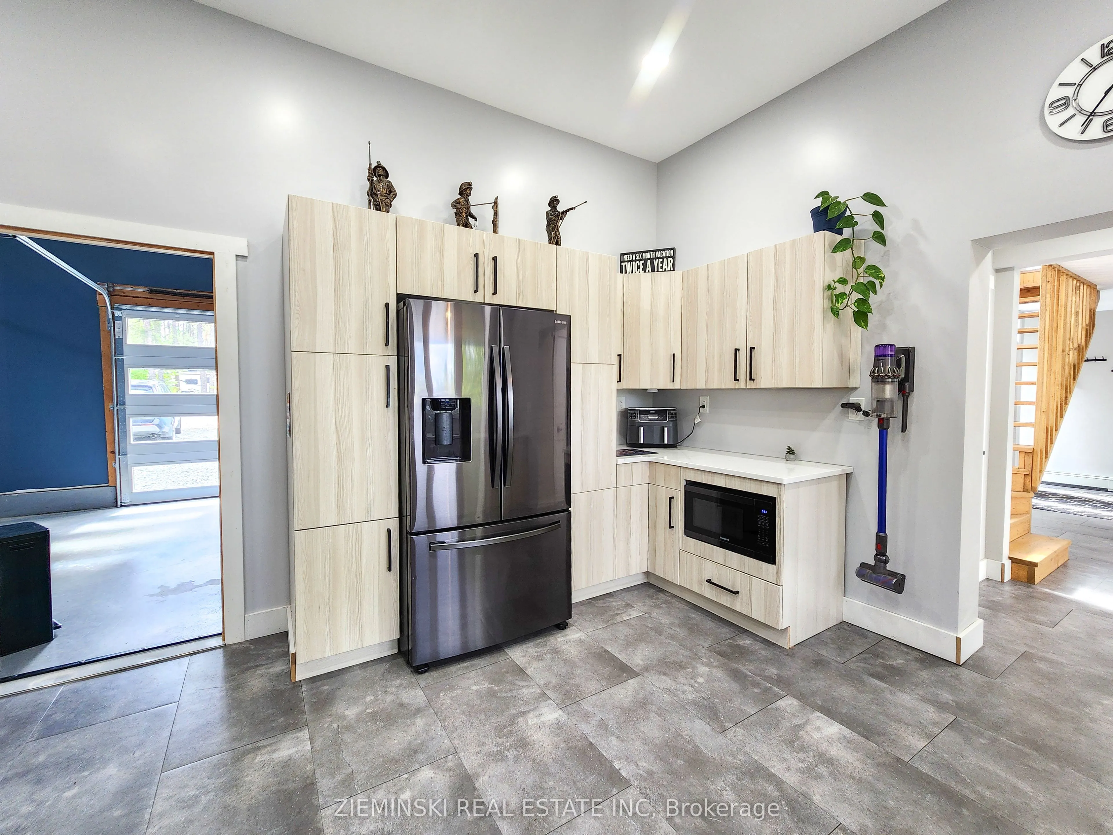 1016 Highway Beach Road