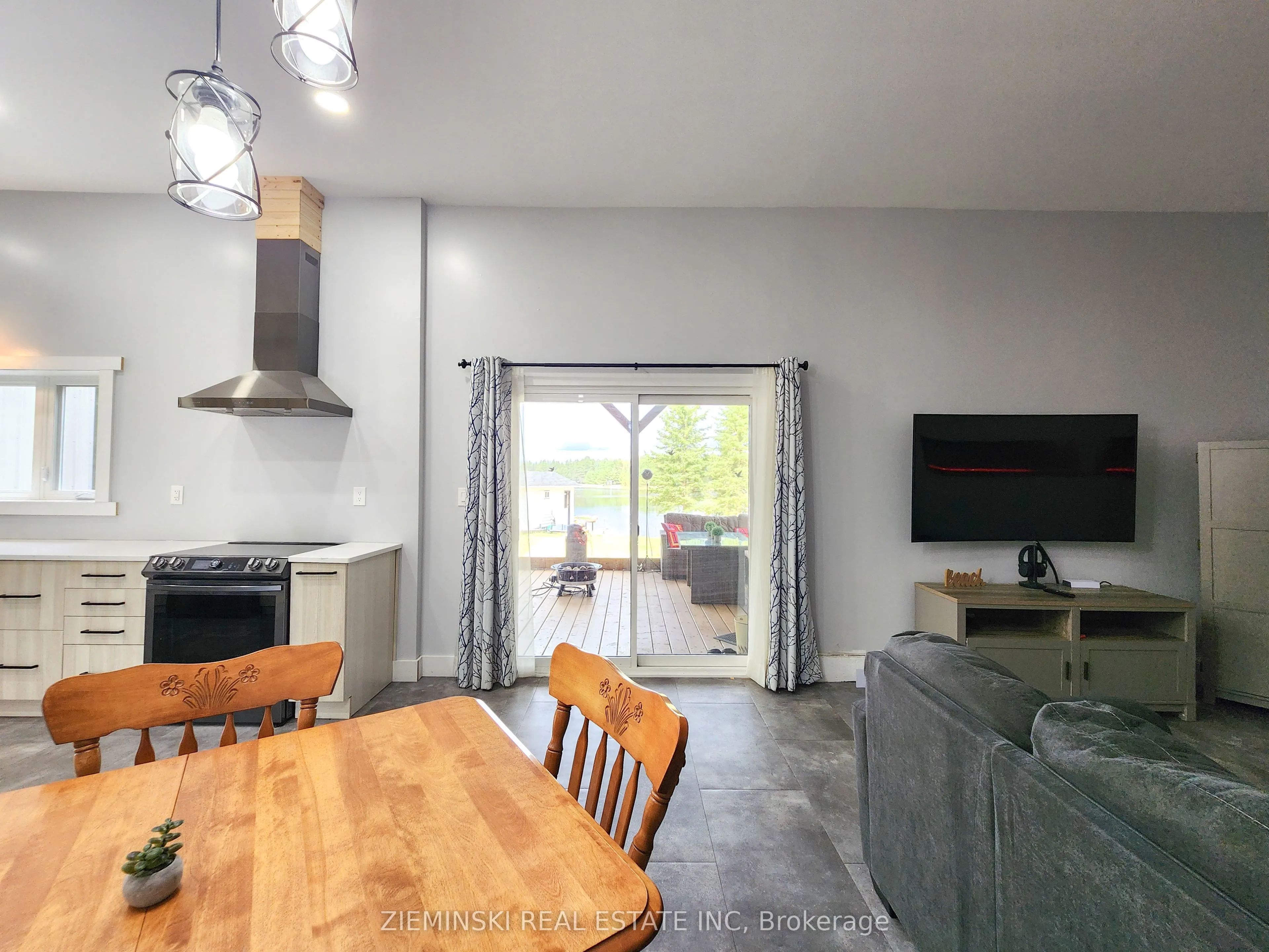 1016 Highway Beach Road