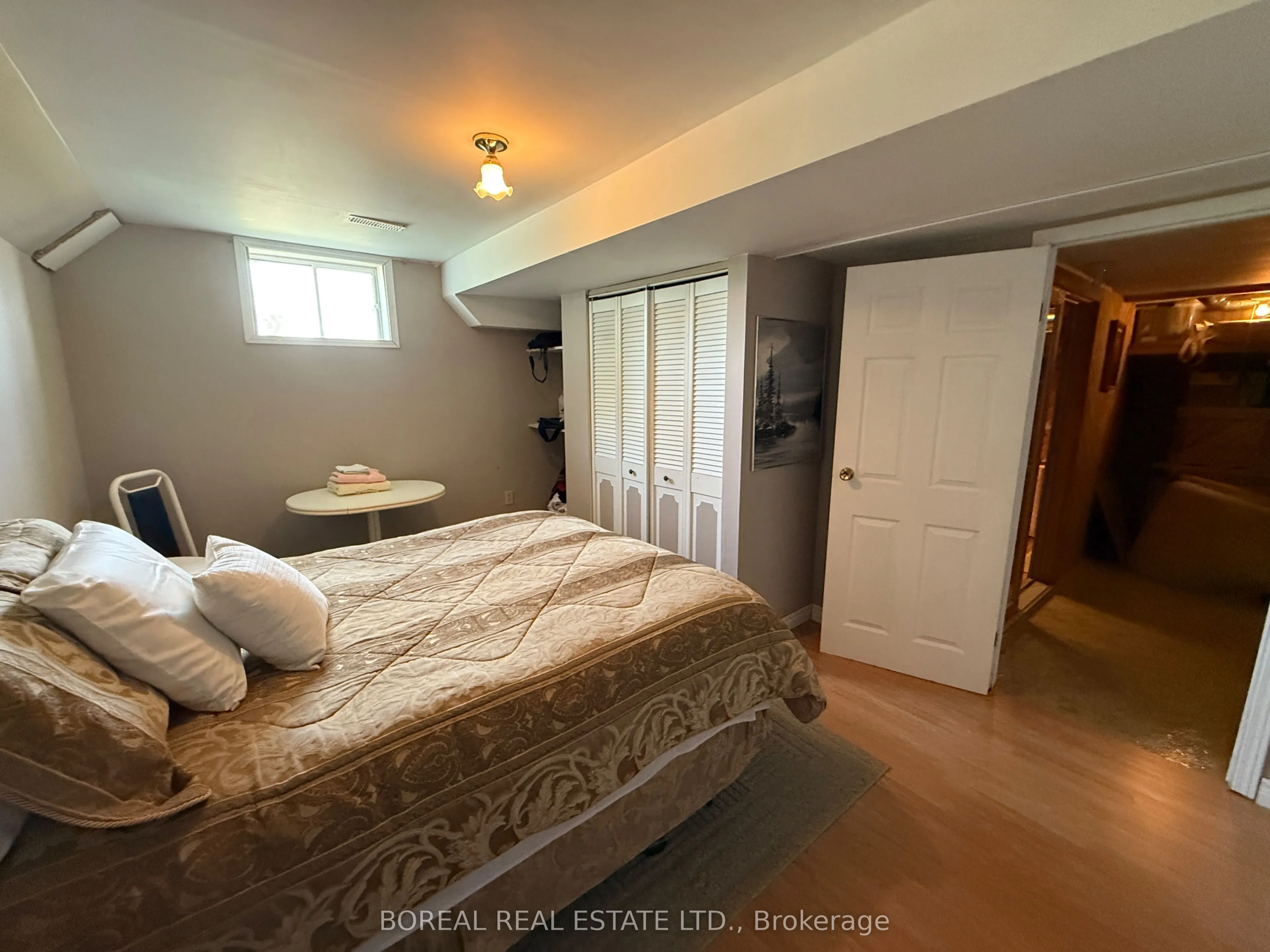 35 Eighteenth Avenue