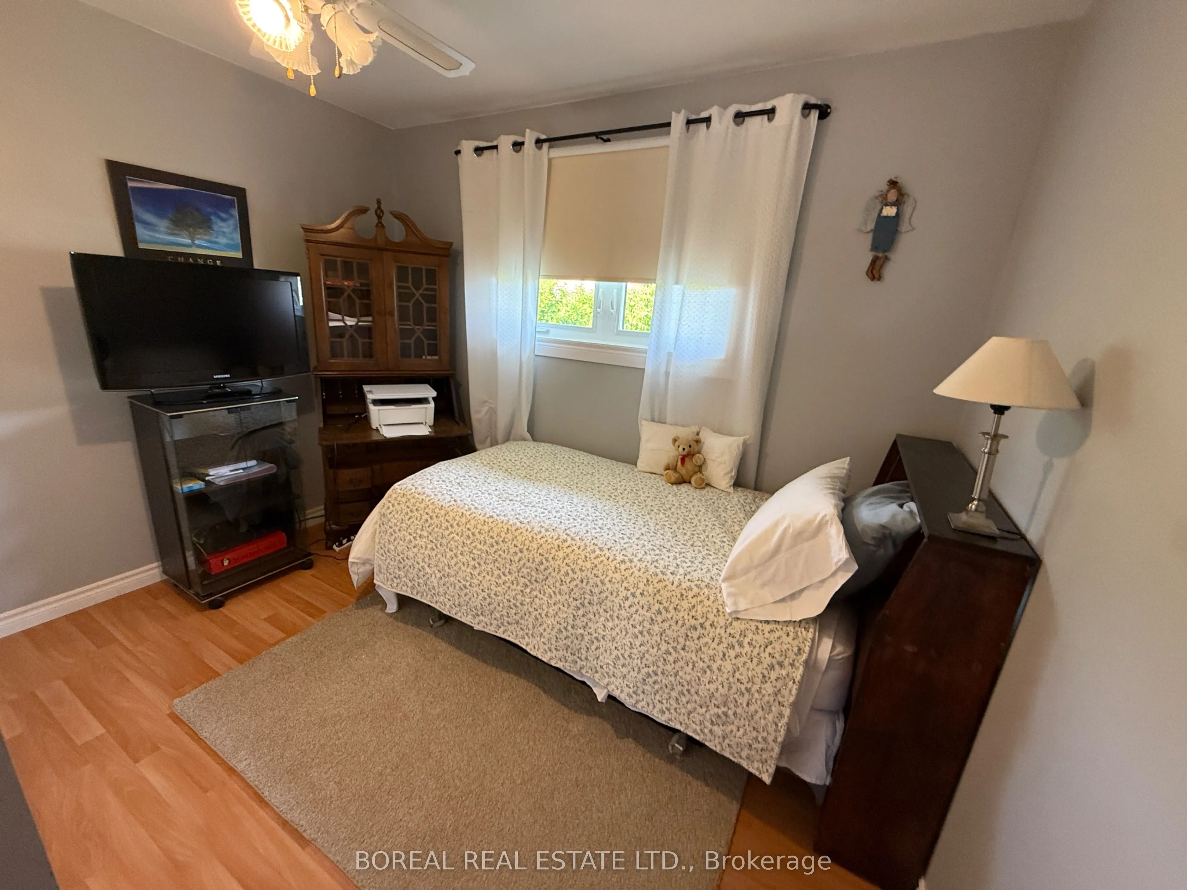35 Eighteenth Avenue