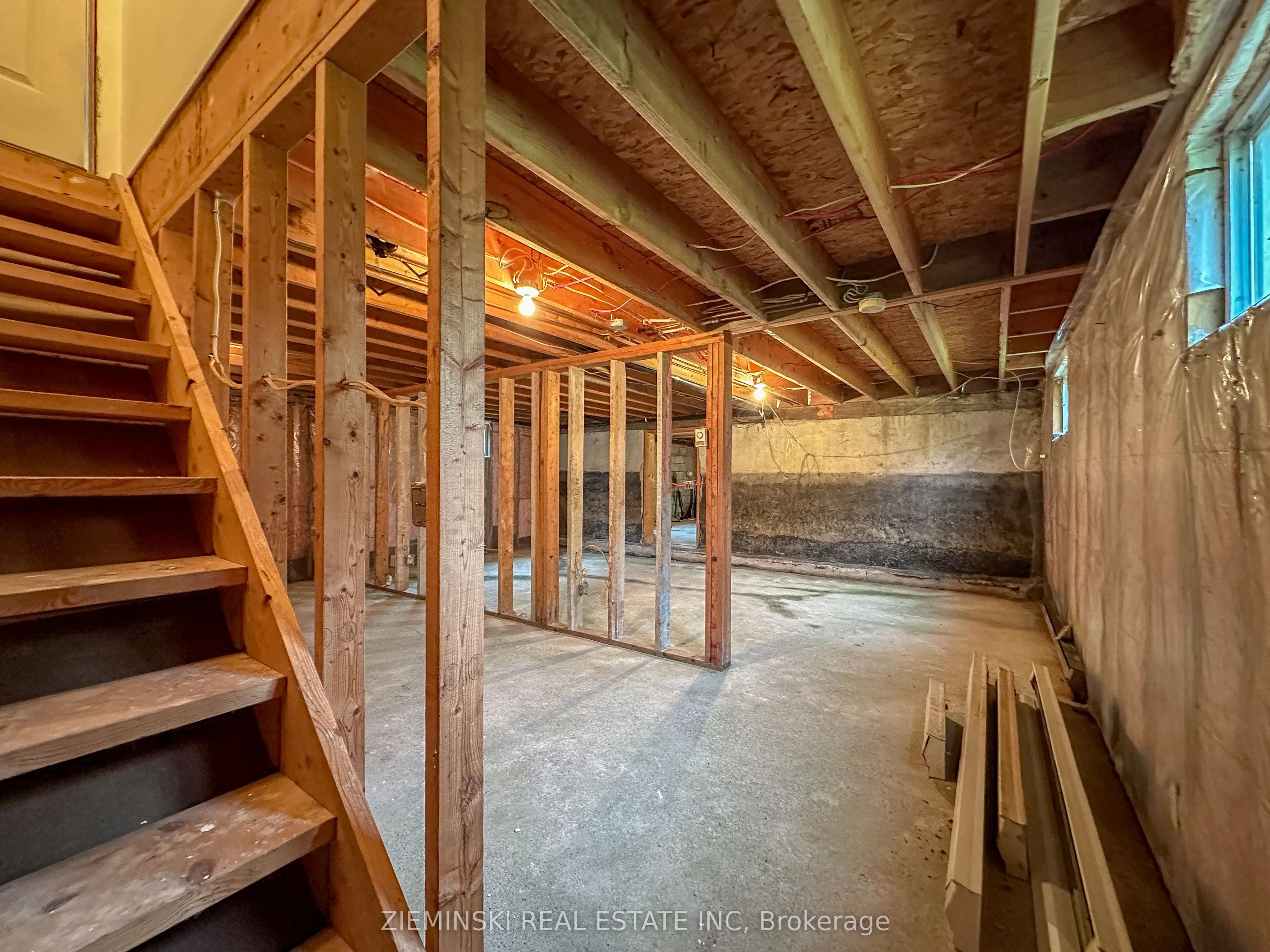 1099 Besaw Road