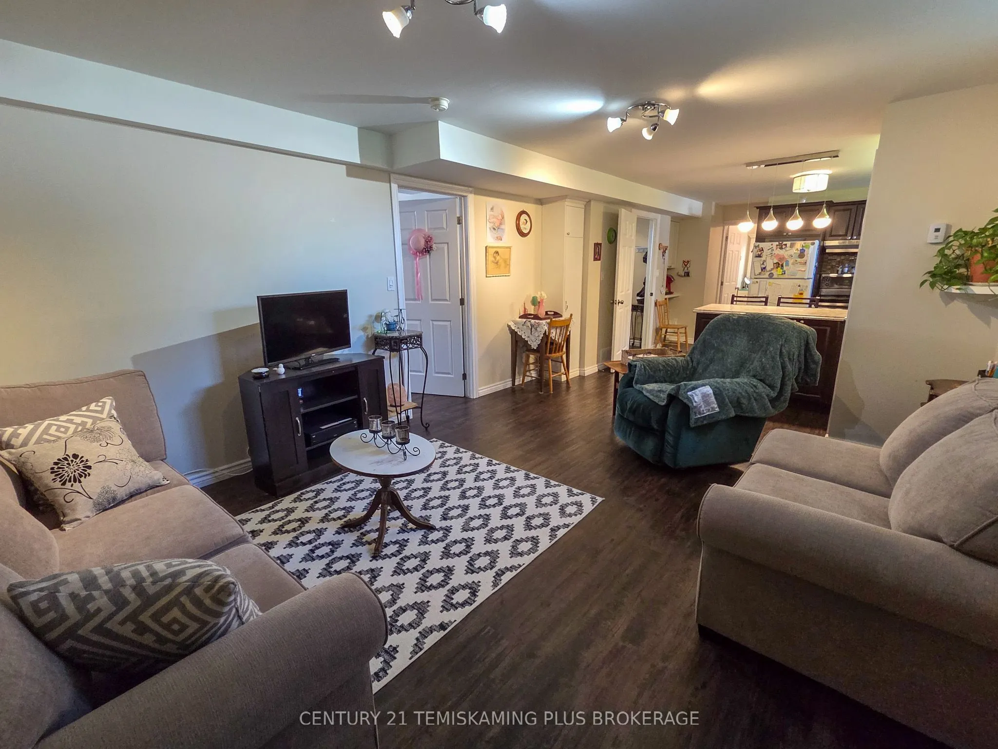 47 Eighth Avenue