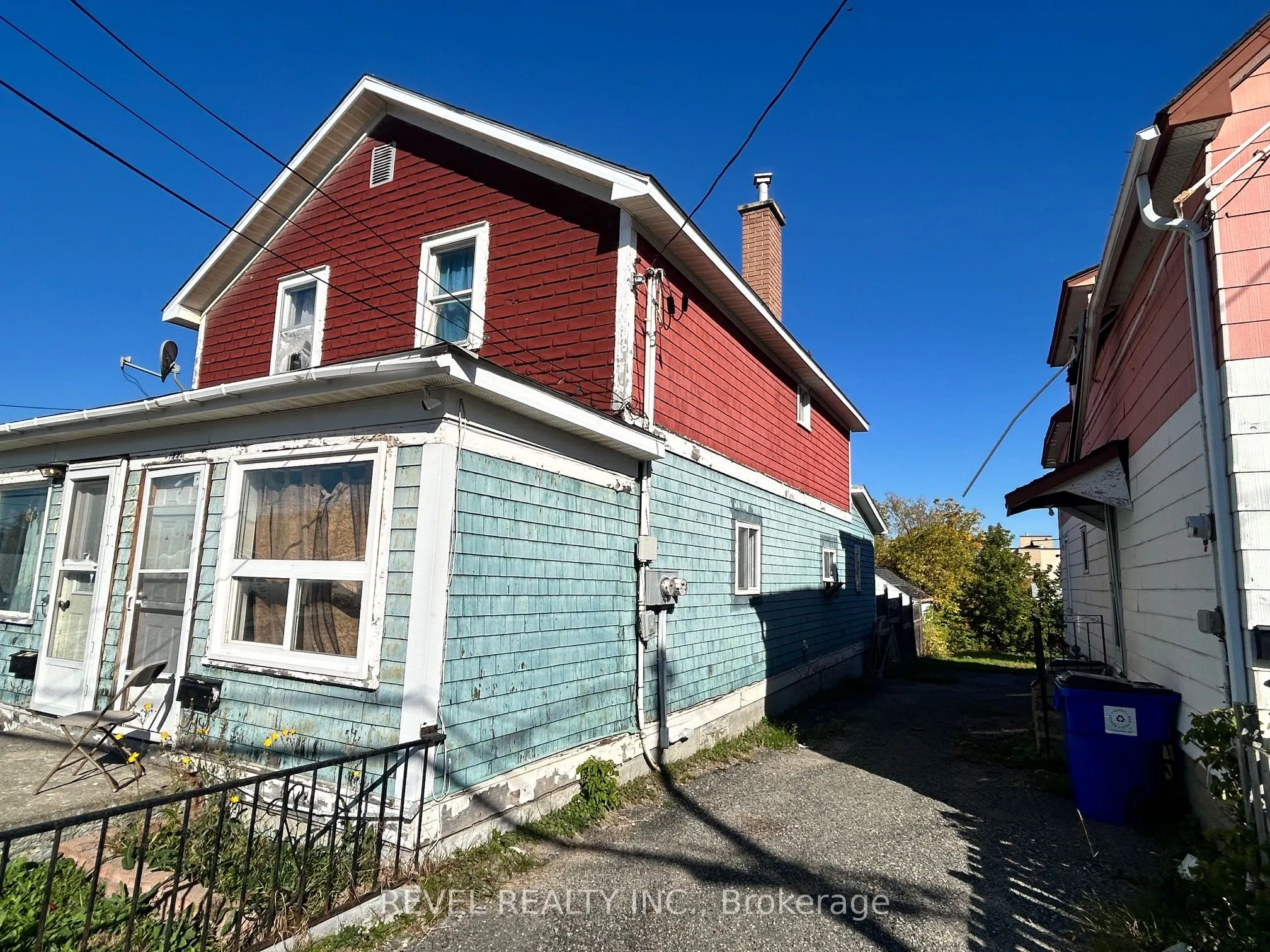 220-222 Sixth Avenue