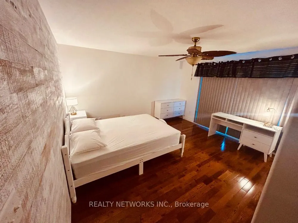 127 Jv Bonhomme Boulevard