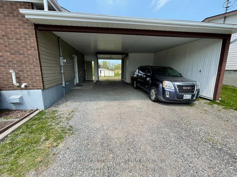 327 Crystal Crescent