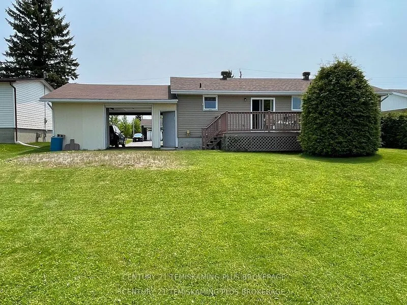 327 Crystal Crescent