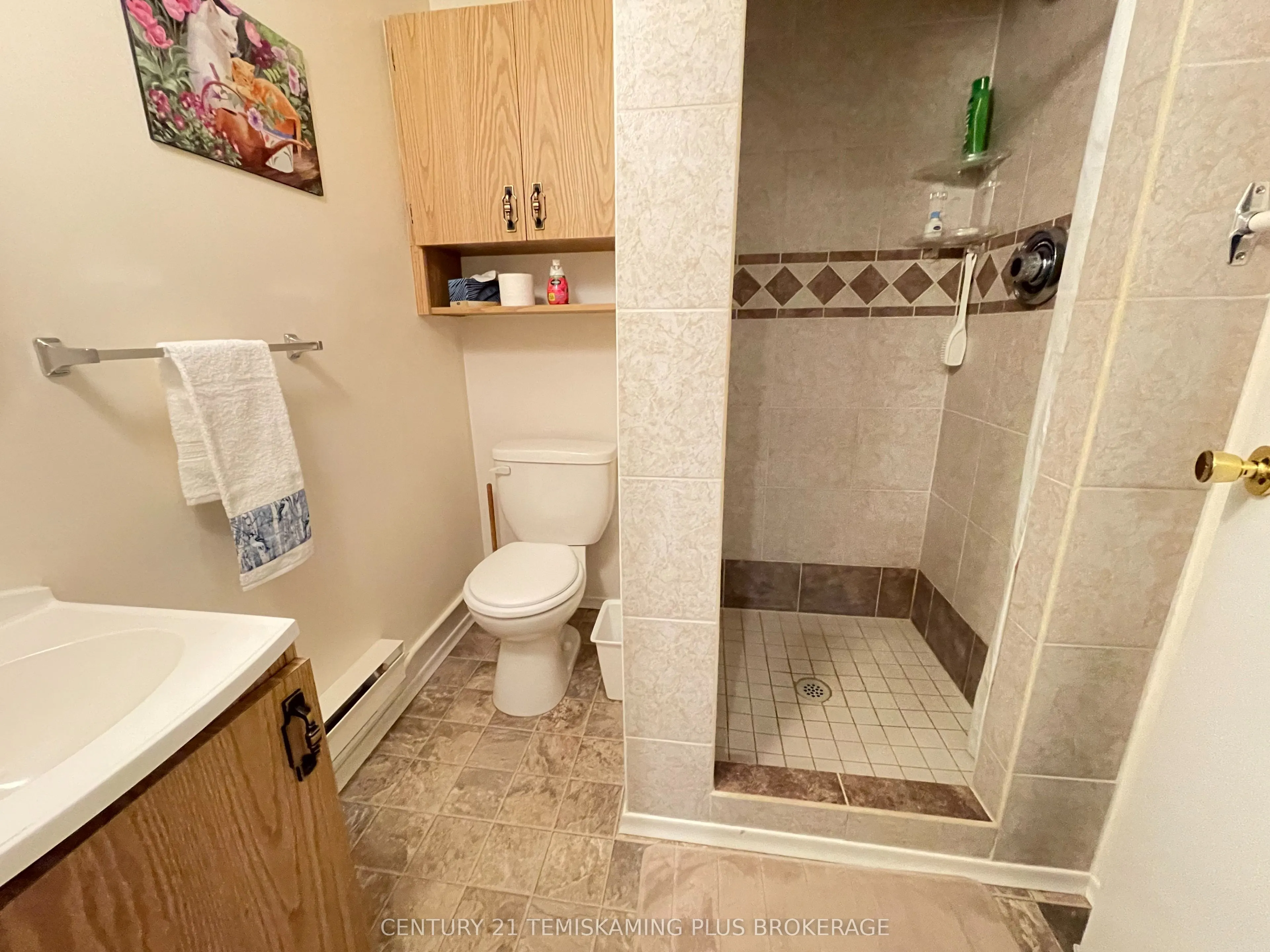 327 Crystal Crescent