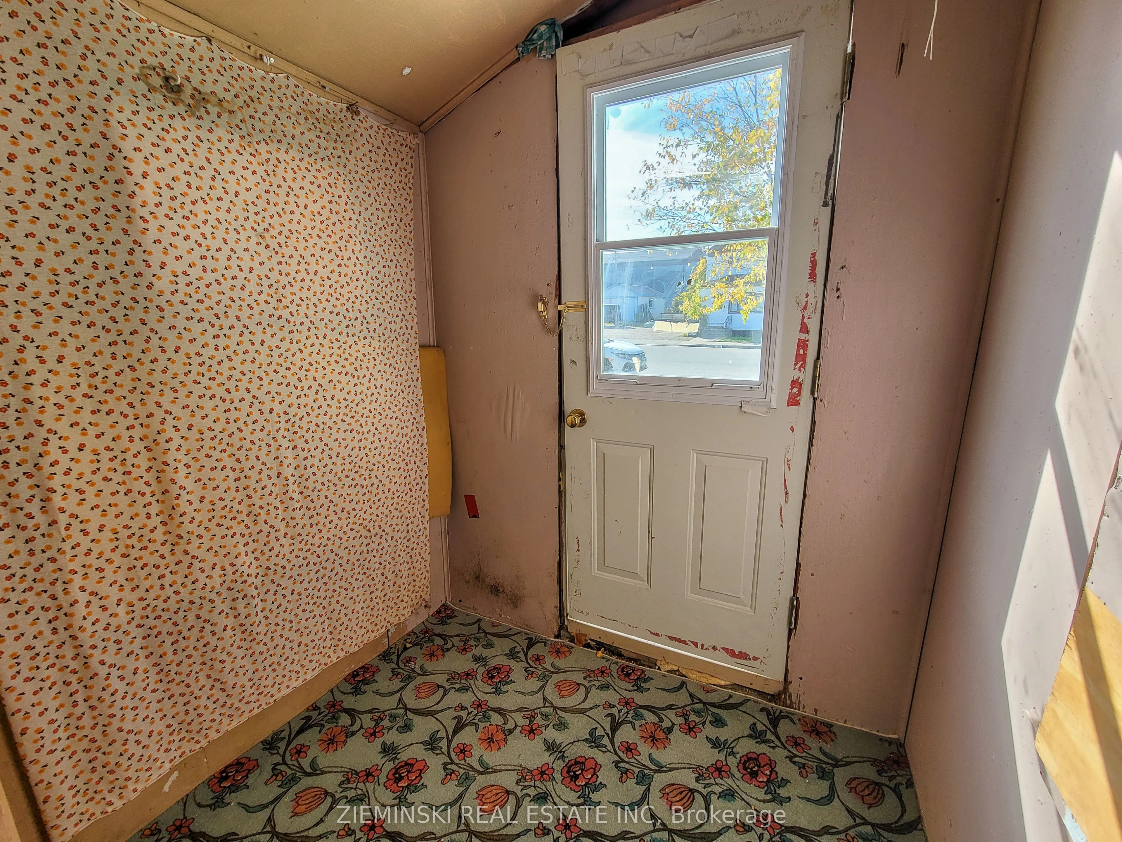 638 Cedar Avenue