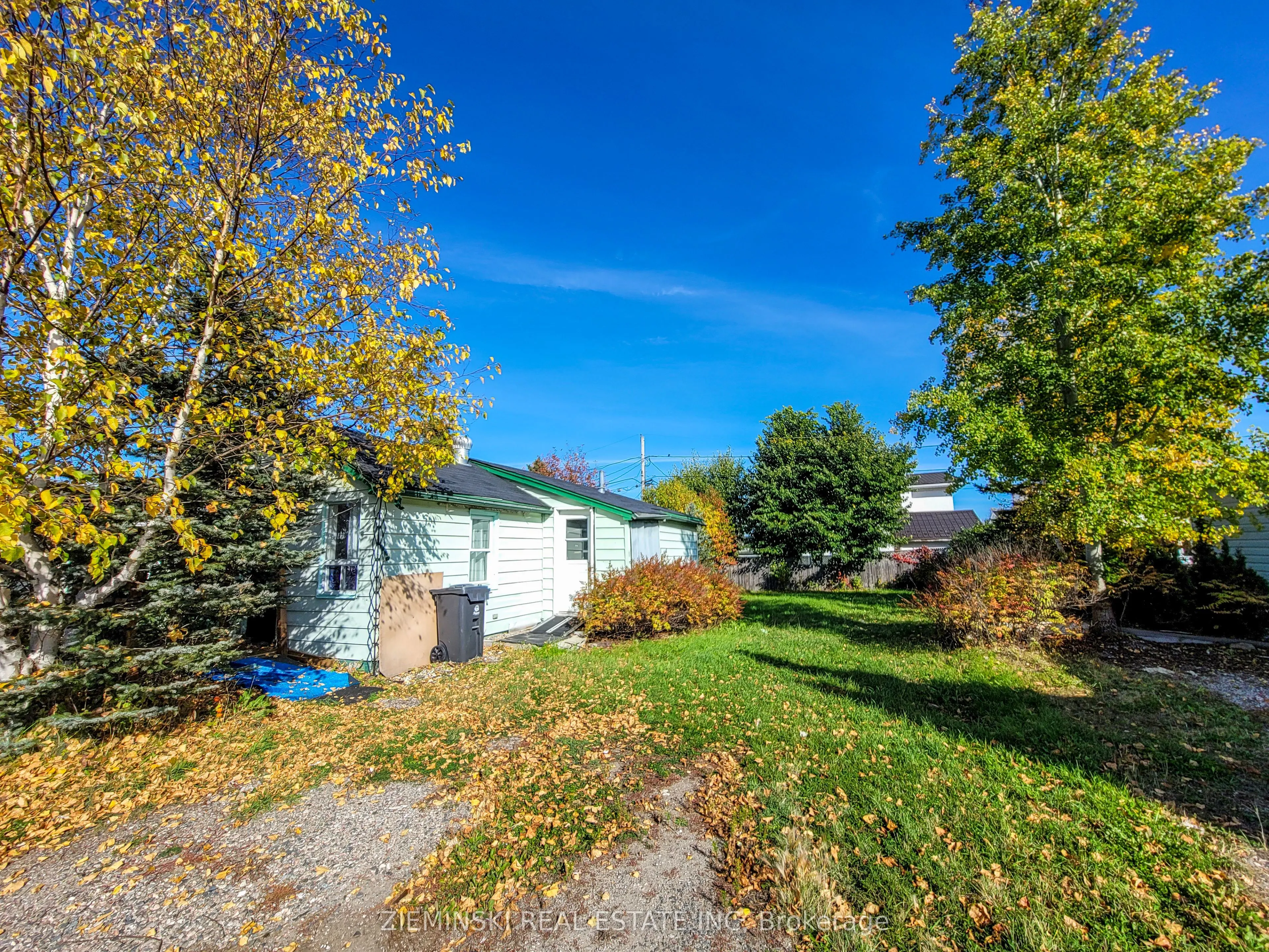 638 Cedar Avenue