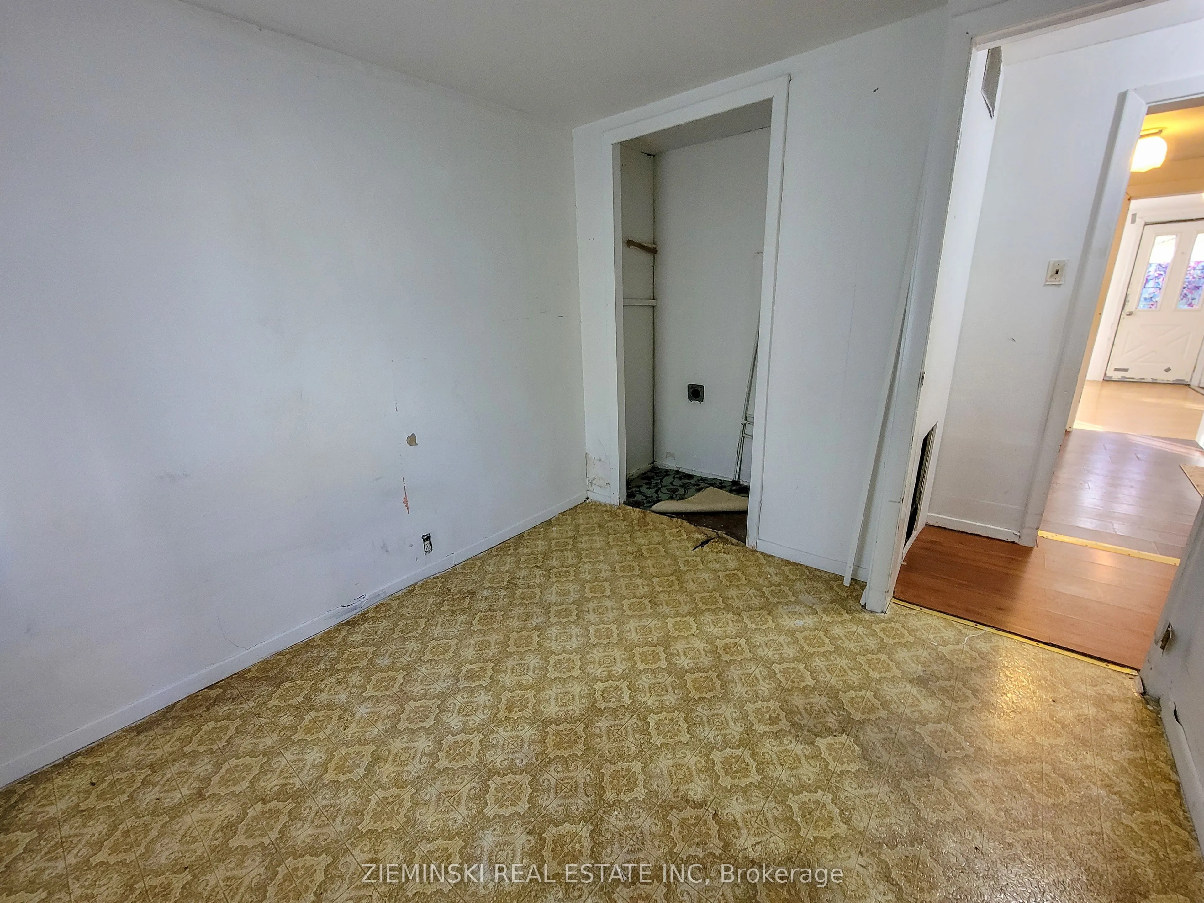 638 Cedar Avenue