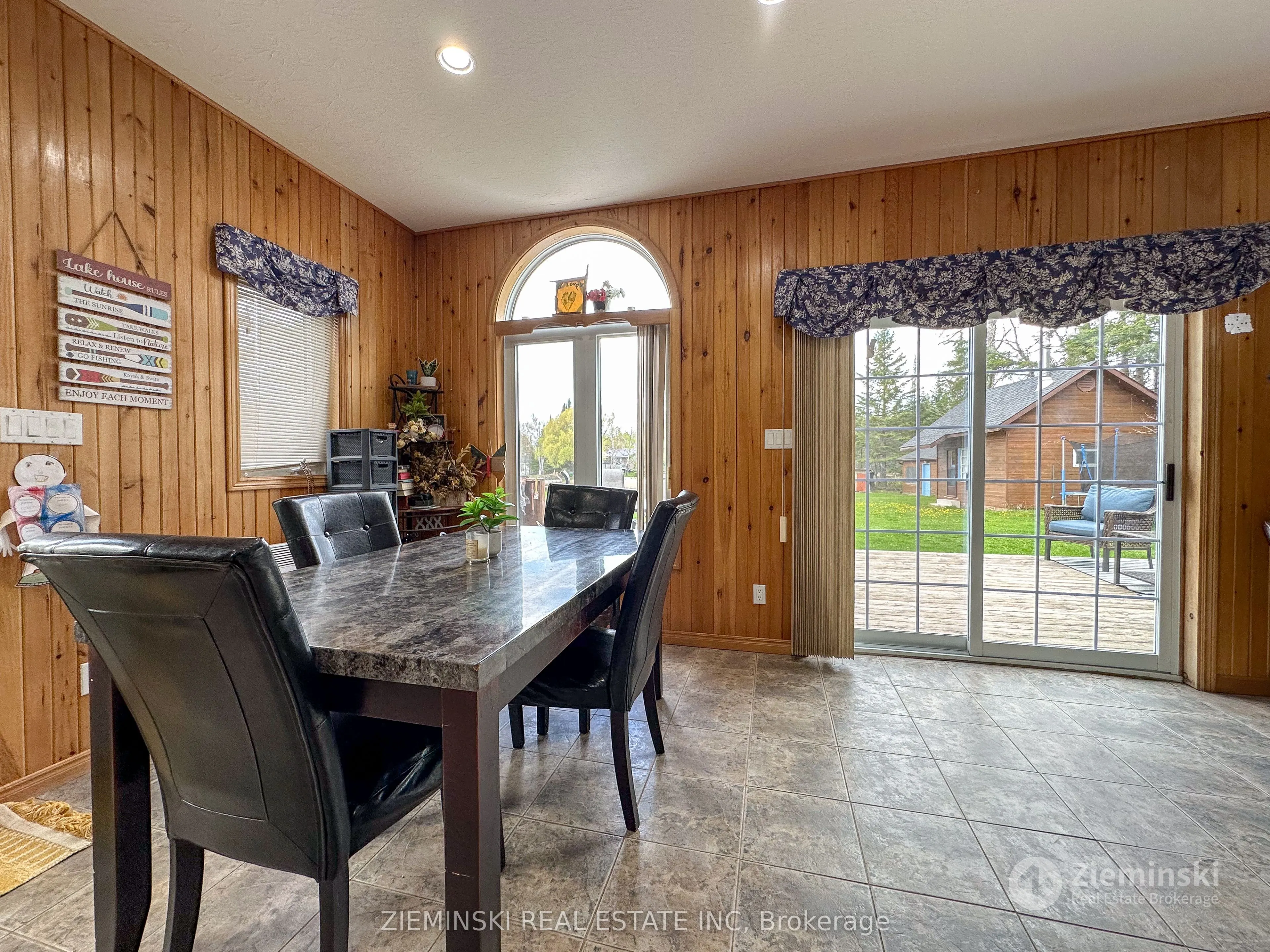 167 & 169 Nellie Lake Road E