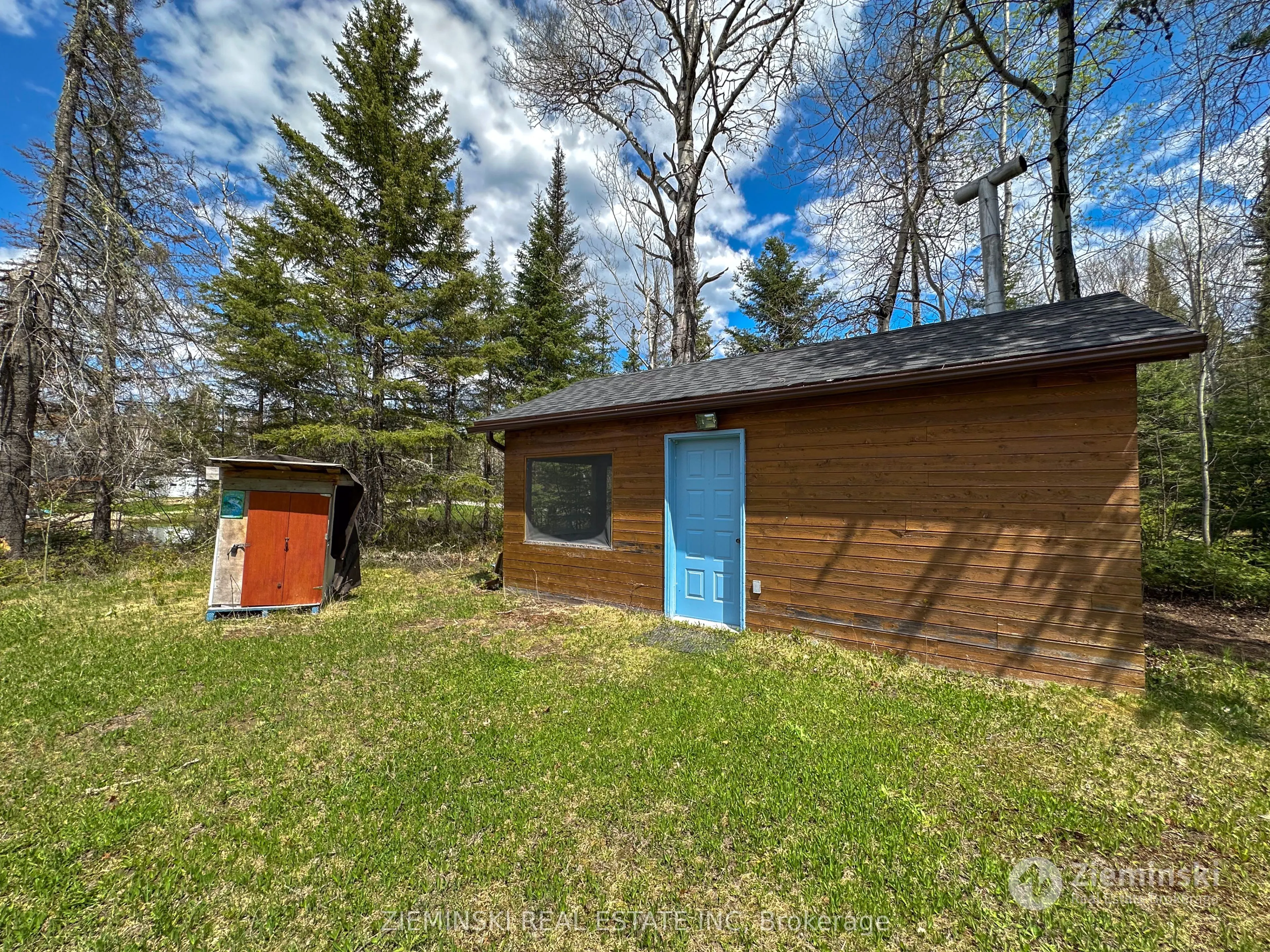 167 & 169 Nellie Lake Road E