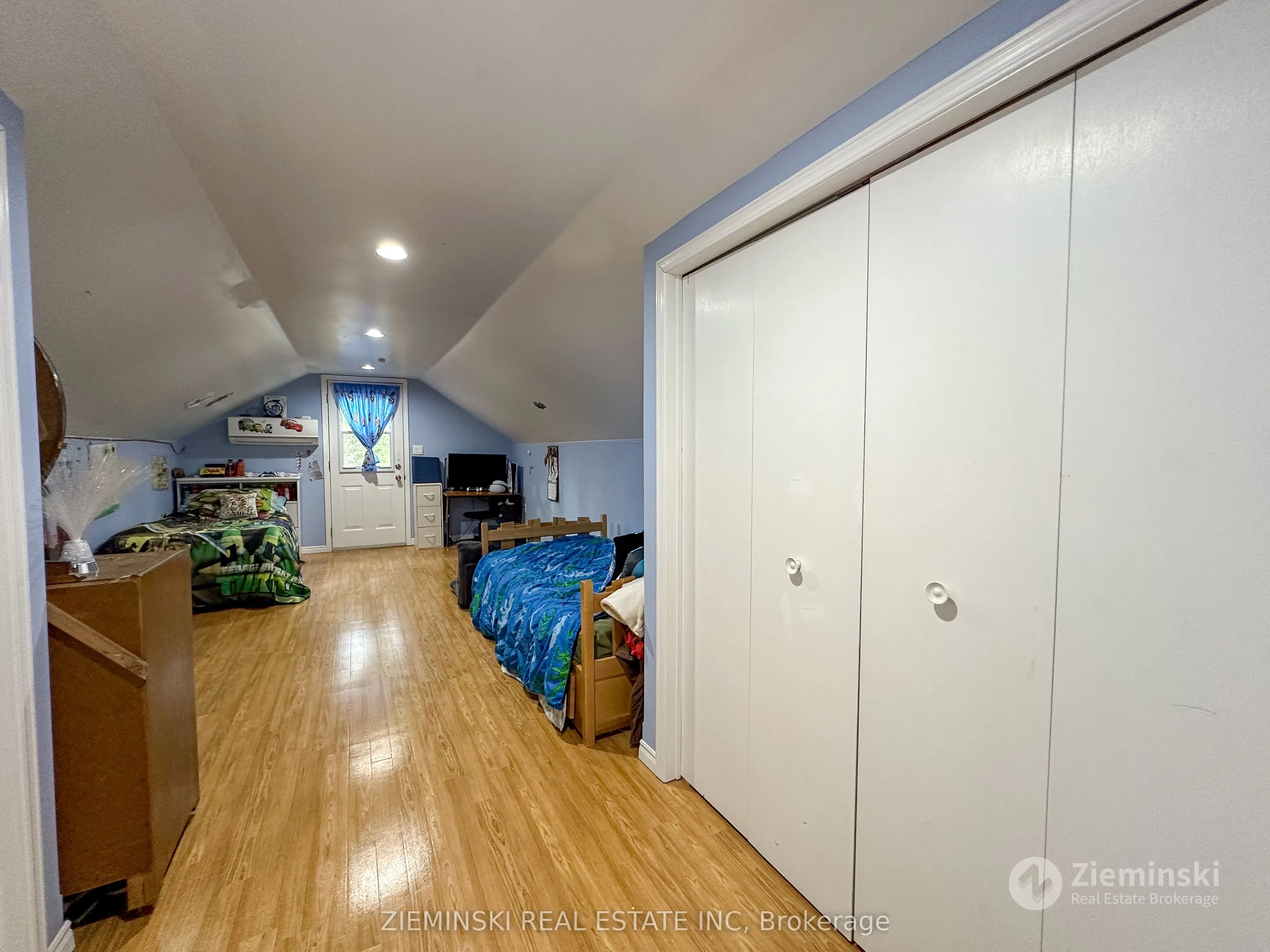 167 & 169 Nellie Lake Road E