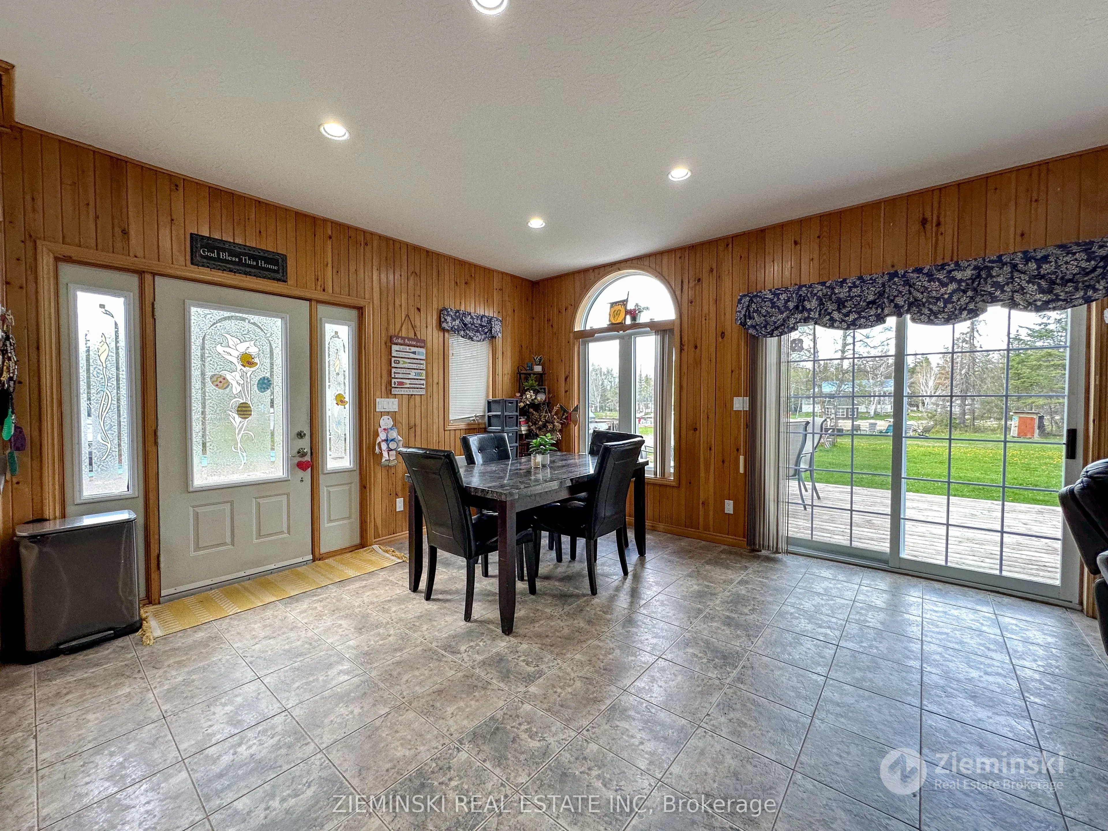 167 & 169 Nellie Lake Road E