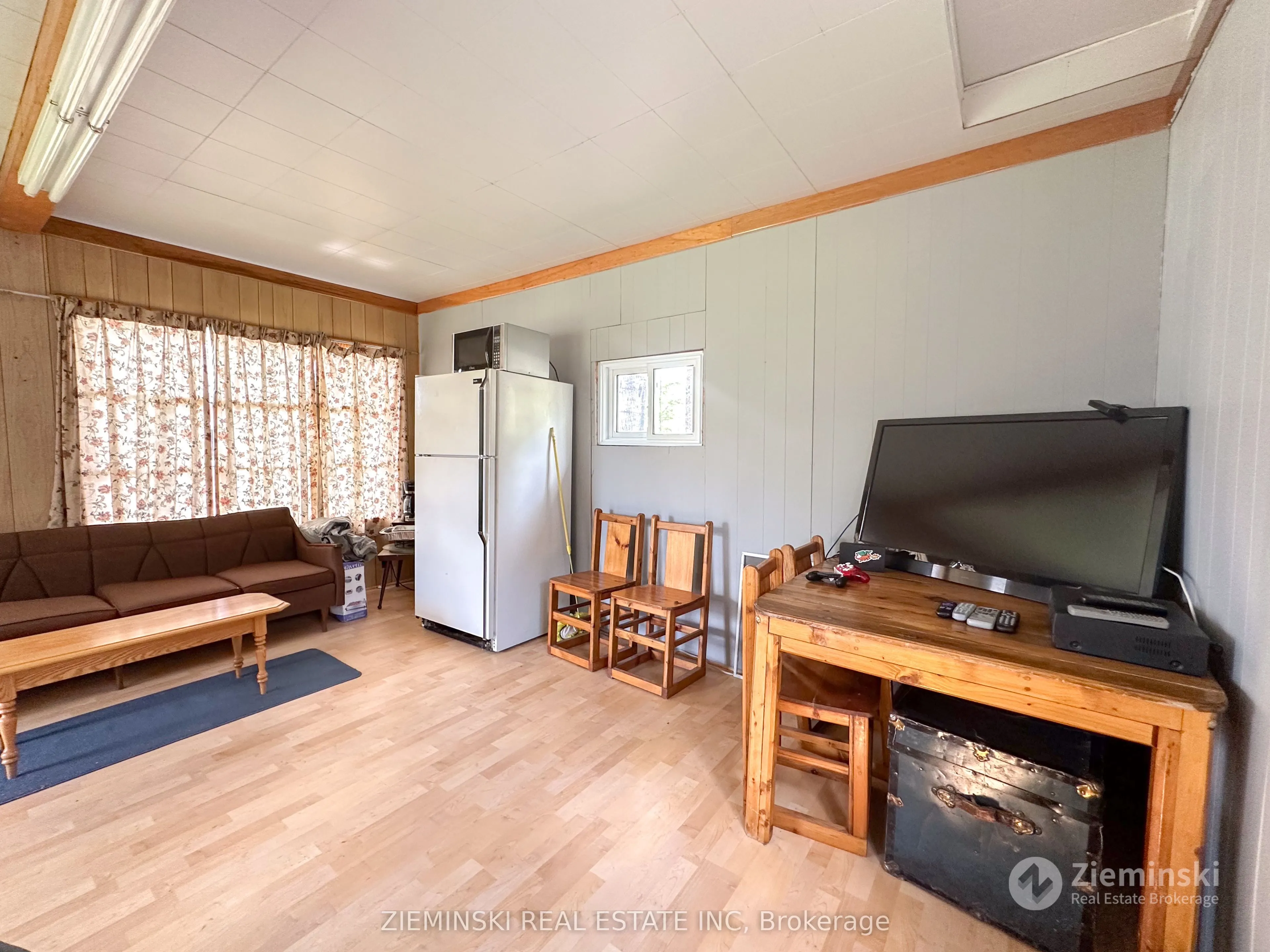 167 & 169 Nellie Lake Road E
