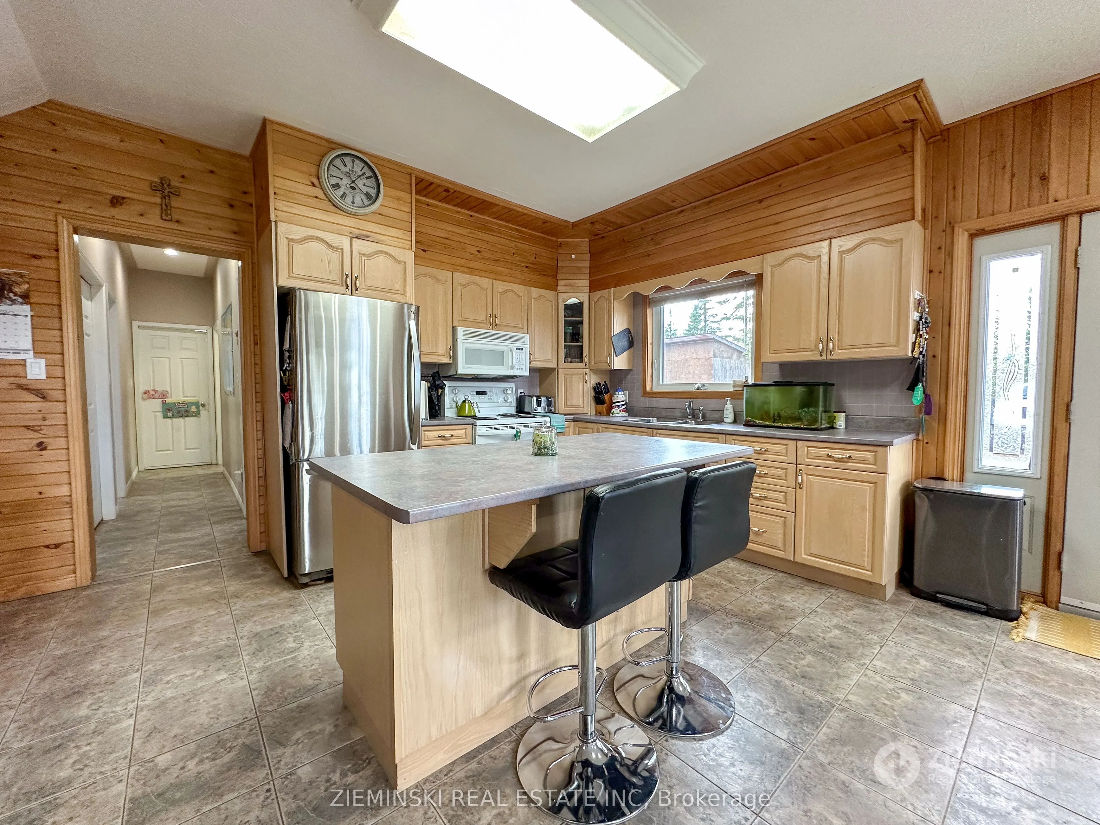 167 & 169 Nellie Lake Road E